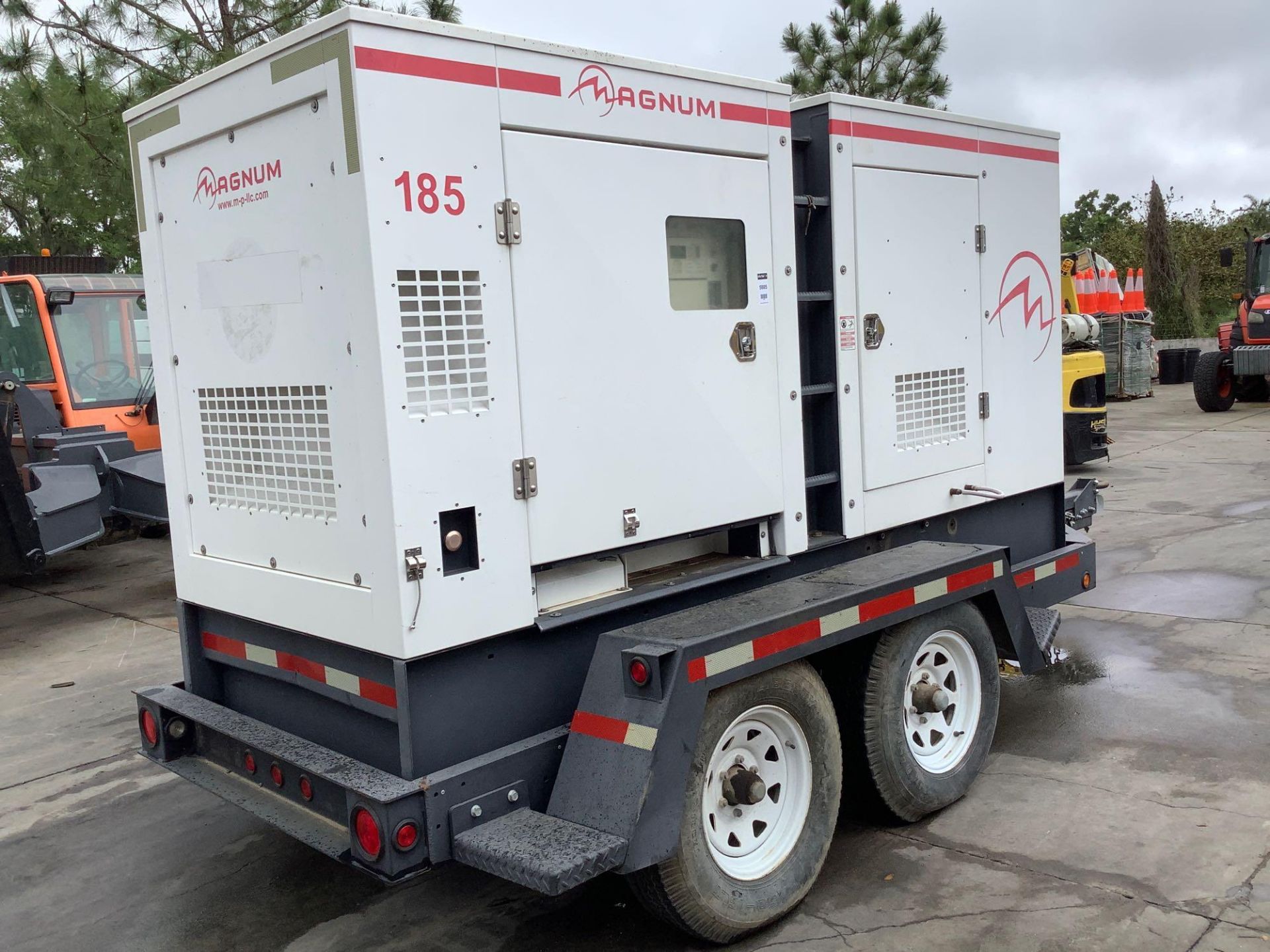 2012 TRAILER MOUNTED DIESEL MAGNUM 185 GENERATOR MODEL 431PSL6306,PHASE 3 ,CONTINUOUS DUTY VOLTS 480 - Image 5 of 15