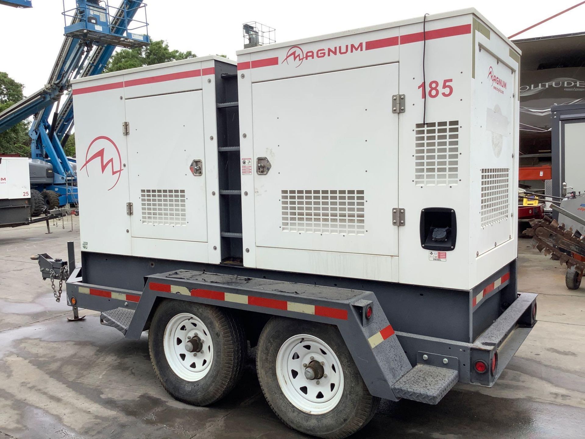 2012 TRAILER MOUNTED DIESEL MAGNUM 185 GENERATOR MODEL 431PSL6306,PHASE 3 ,CONTINUOUS DUTY VOLTS 480 - Image 2 of 15