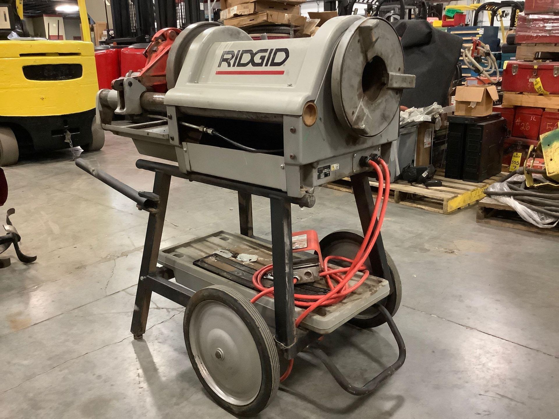 2018 ELECTRIC RIDGID PIPE THREADER MODEL 1224 WITH STAND, APPROX 120 VOLTS,APPROX AMP 15,APPROX HZ 6 - Image 2 of 11