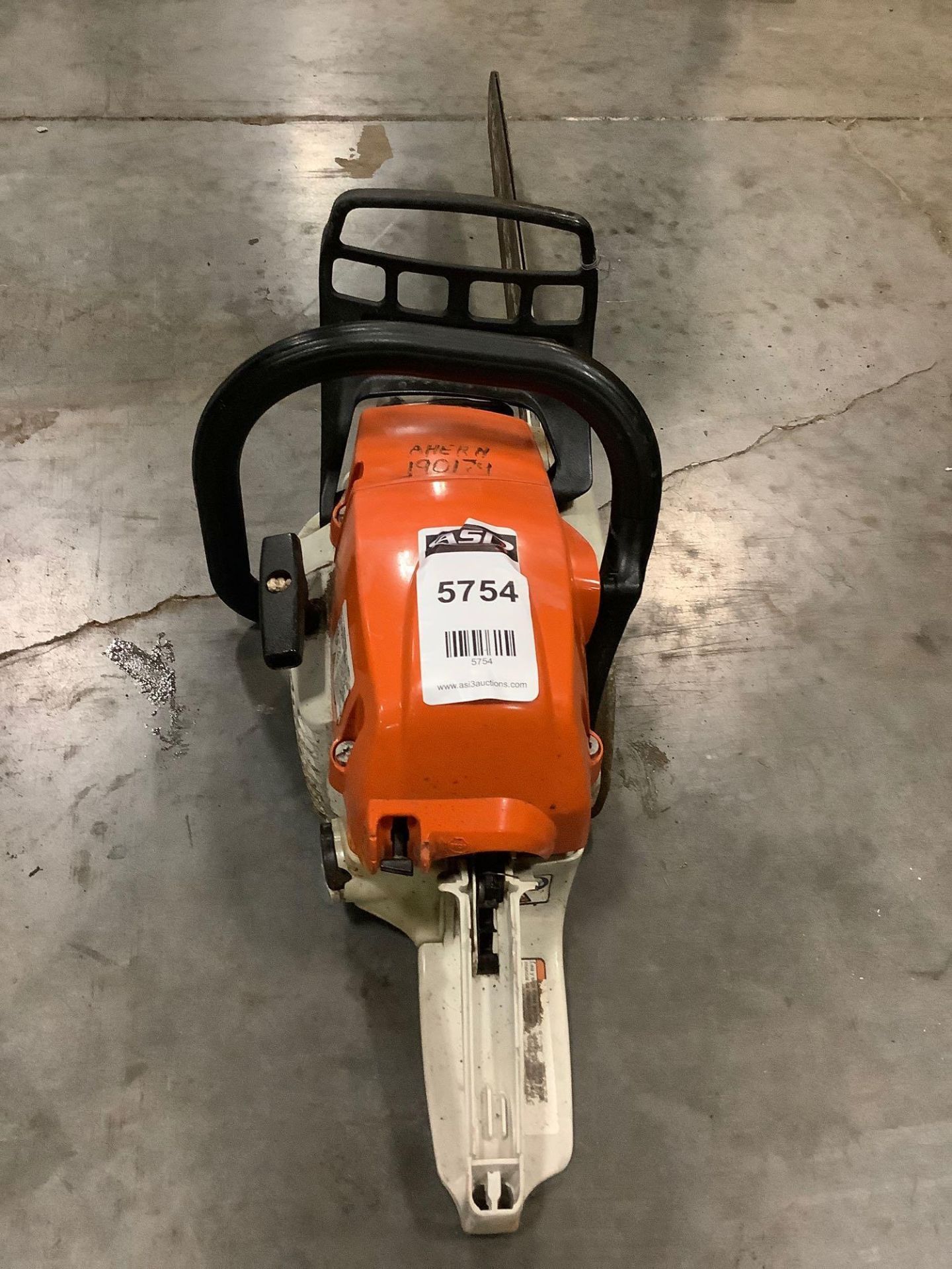 2017 STIHL CHAIN SAW MODEL MS291 MISSING CHAIN & HANDLE IS BROKEN - Image 2 of 6
