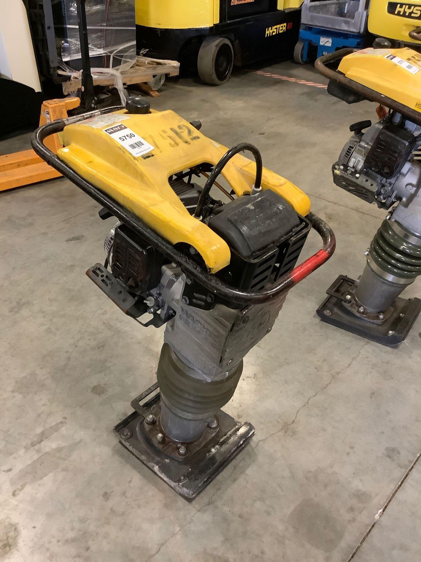 WACKER NEUSON COMPACTOR VIBRATORY RAMMER, GAS POWERED, RUNS AND OPERATES - Image 2 of 10