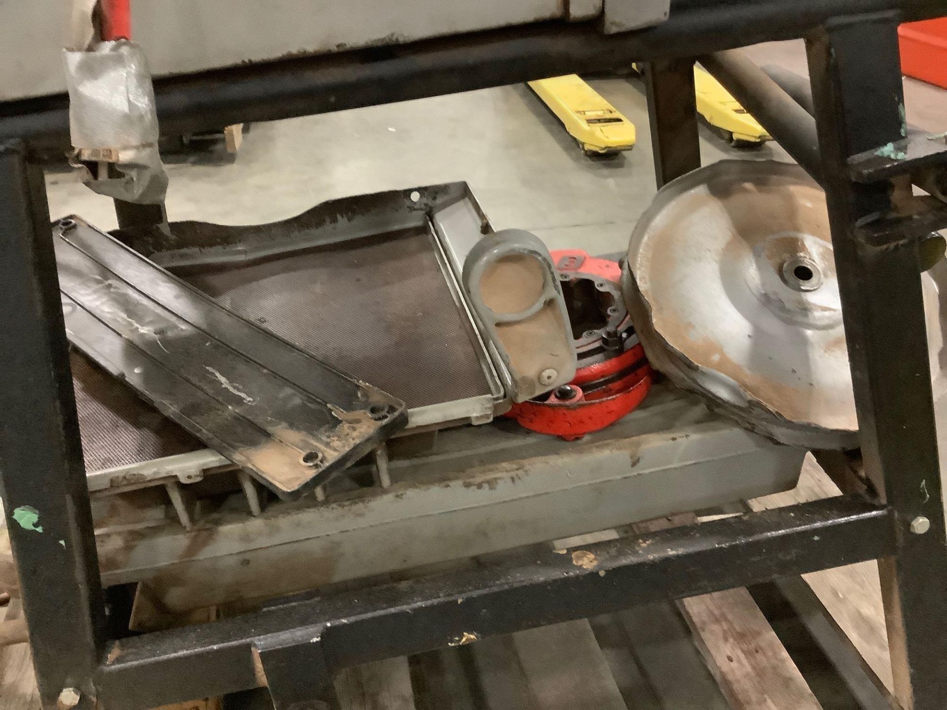 2018 ELECTRIC RIDGID PIPE THREADER MODEL 1224 WITH STAND, APPROX 120 VOLTS,APPROX AMP 15,APPROX HZ 6 - Image 8 of 8