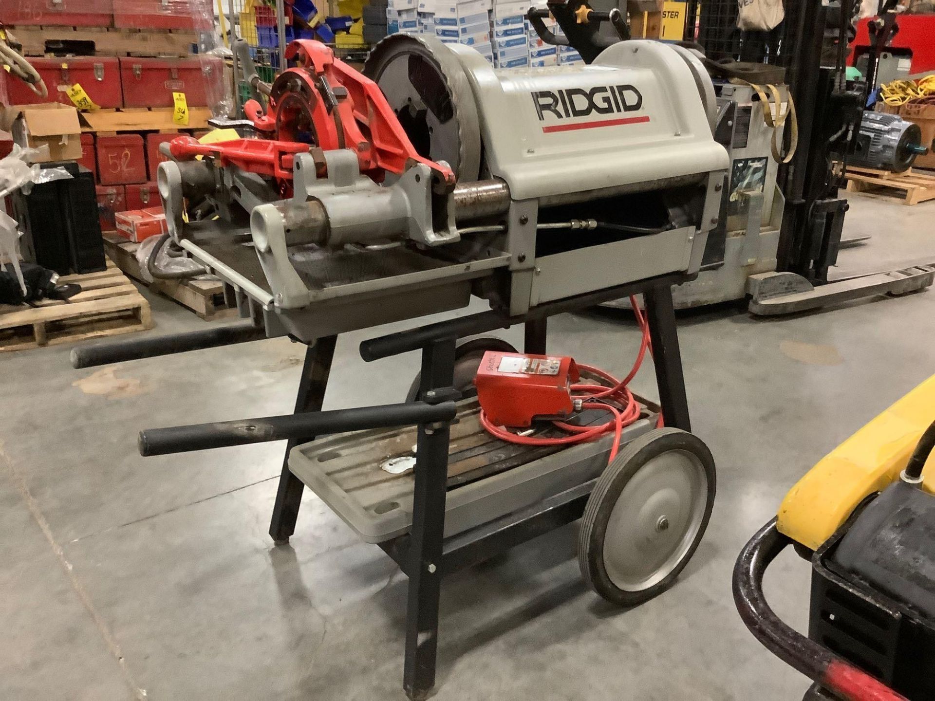 2018 ELECTRIC RIDGID PIPE THREADER MODEL 1224 WITH STAND, APPROX 120 VOLTS,APPROX AMP 15,APPROX HZ 6 - Image 8 of 11