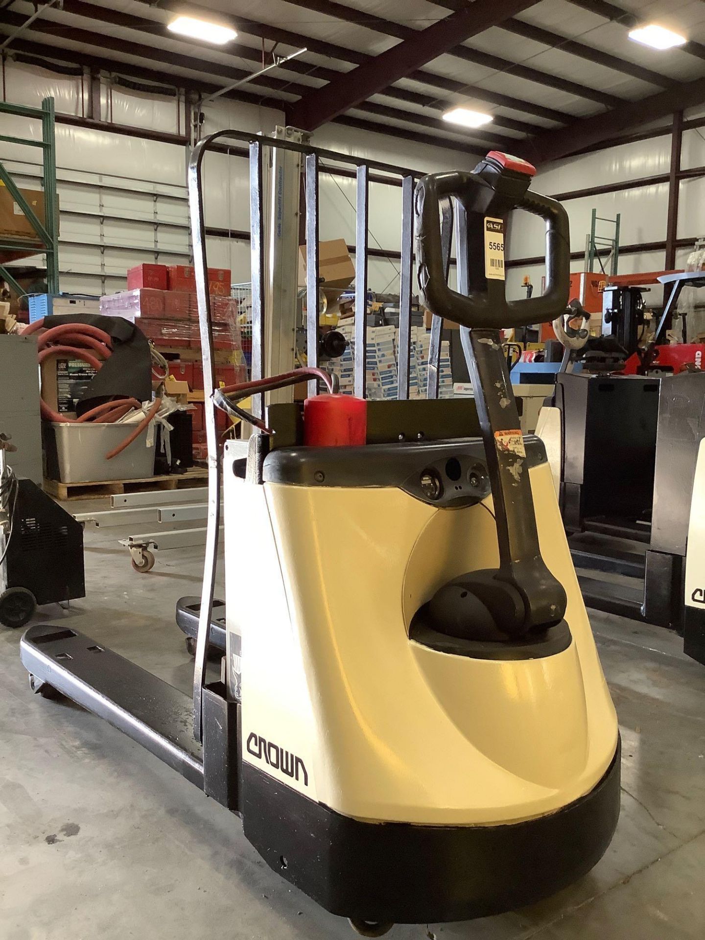 CROWN ELECTRIC WALK BEHIND PALLET JACK MODEL WP2035-45