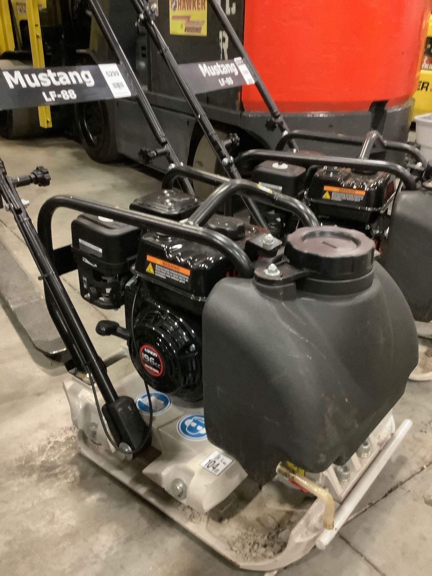 UNUSED PLATE COMPACTOR, LF-88, GAS ENGINE, WATER SYSTEM - Image 8 of 8