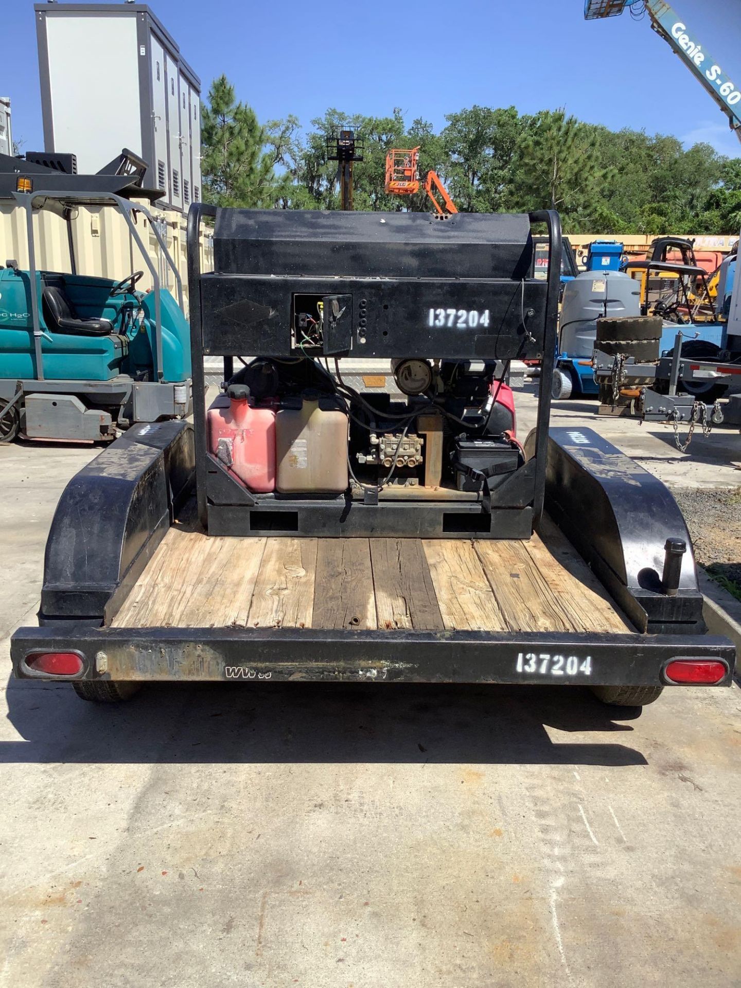 TRAILER MOUNTED HEATED PRESSURE WASHER SYSTEM, DUAL AXLE TRAILER, STORAGE BOX, BILL OF SALE ONLY, RU - Image 8 of 17