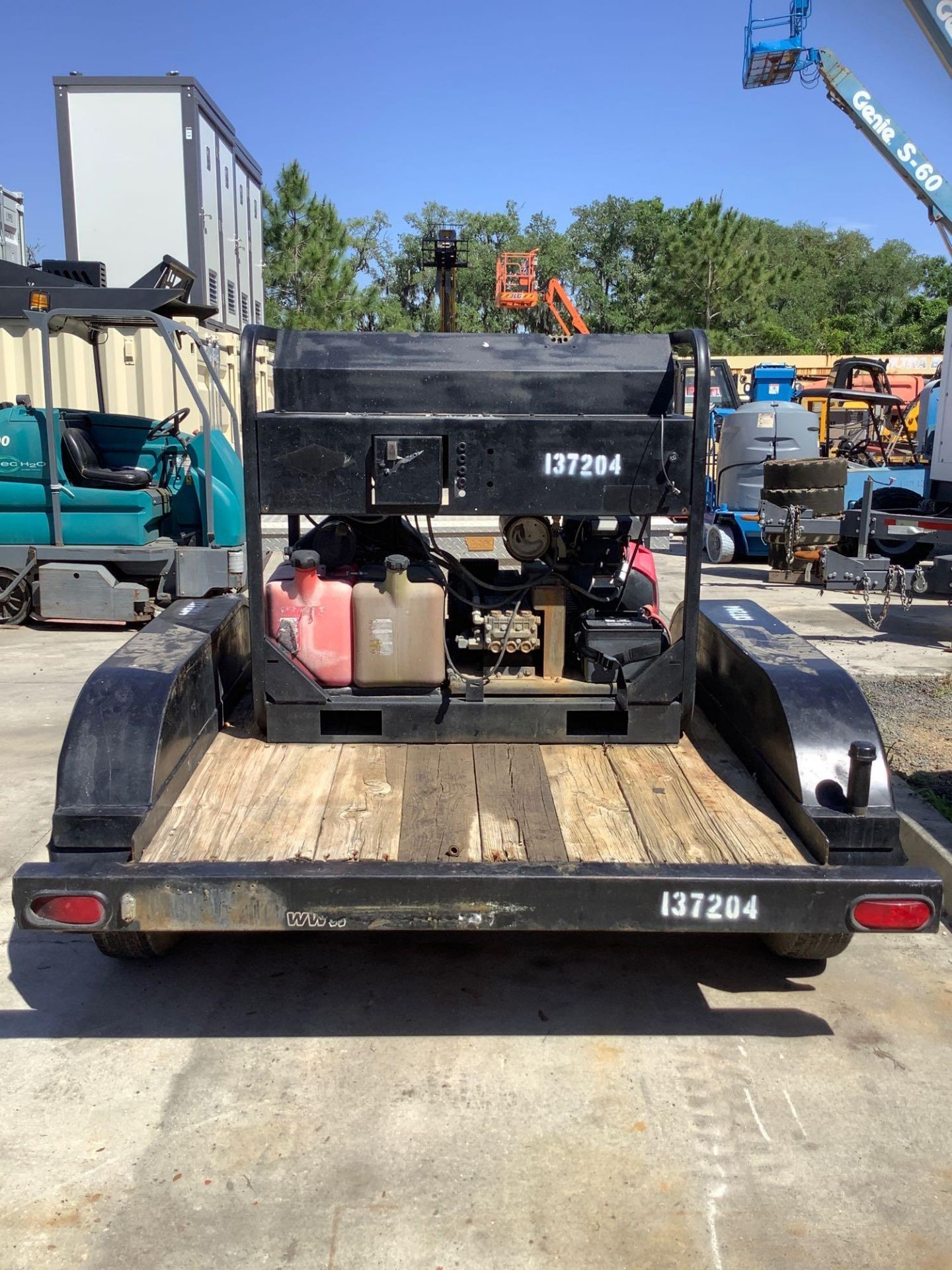 TRAILER MOUNTED HEATED PRESSURE WASHER SYSTEM, DUAL AXLE TRAILER, STORAGE BOX, BILL OF SALE ONLY, RU - Image 10 of 17