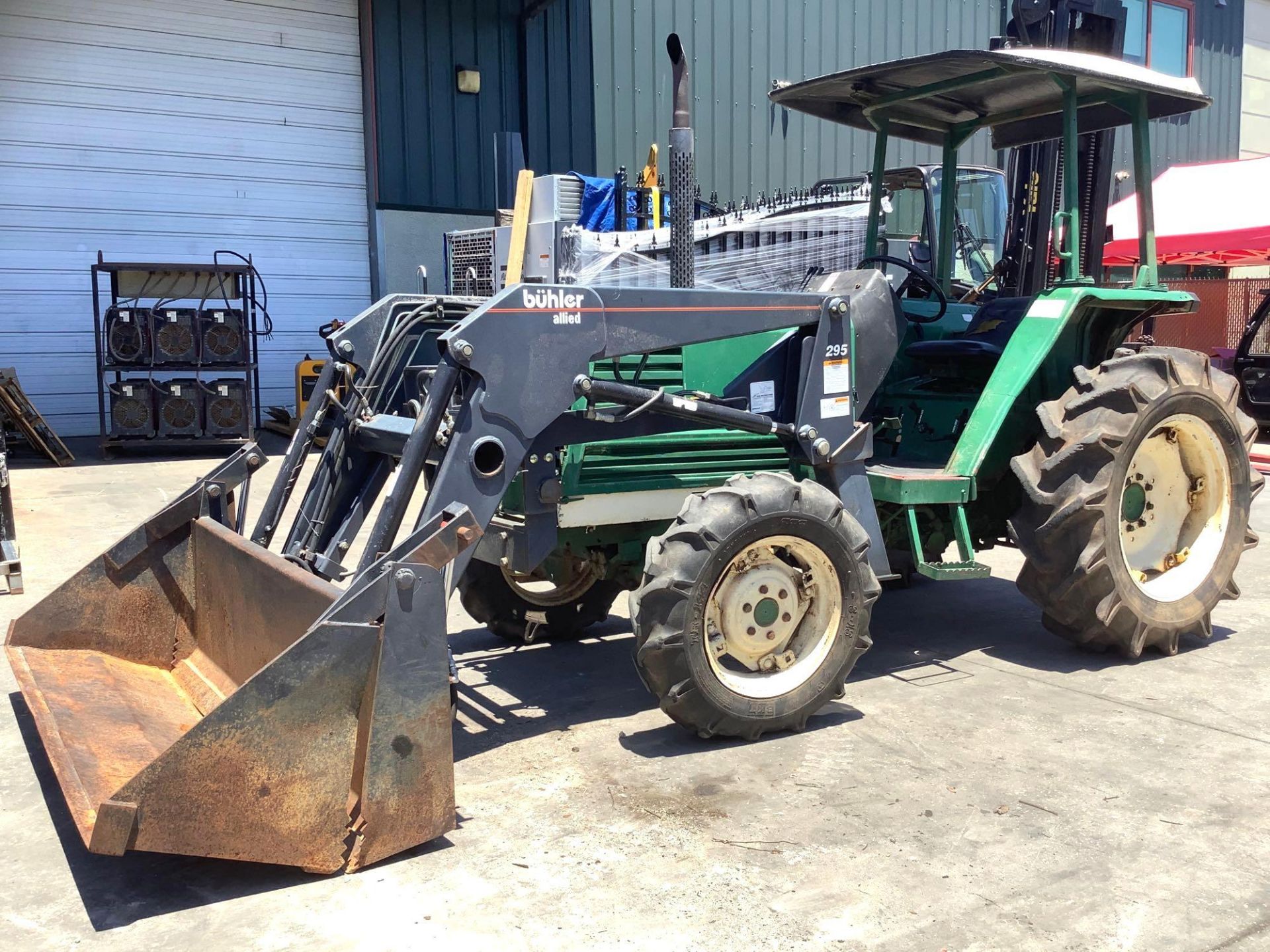 YANMAR F395D TRACTOR WITH BUHLER ALLIED 295 BUCKET ATTACHMENT APPROX 72”, DIESEL, 4-in-1 BUCKET, 4W