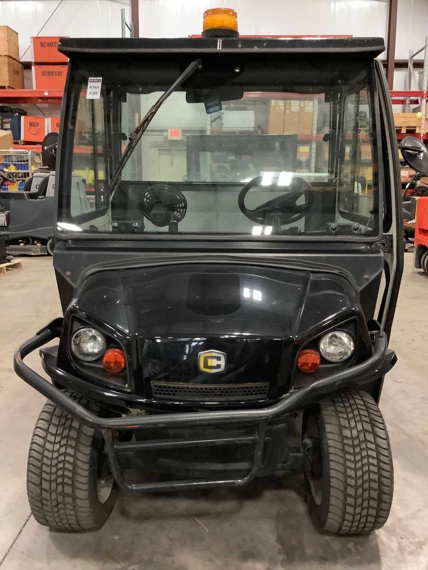 CUSHMAN HAULER 1000 UTV, ELECTRIC, ENCLOSED CAB, HEATER G200X INSIDE, MANUAL DUMP BED, BUILT IN BATT - Image 8 of 15