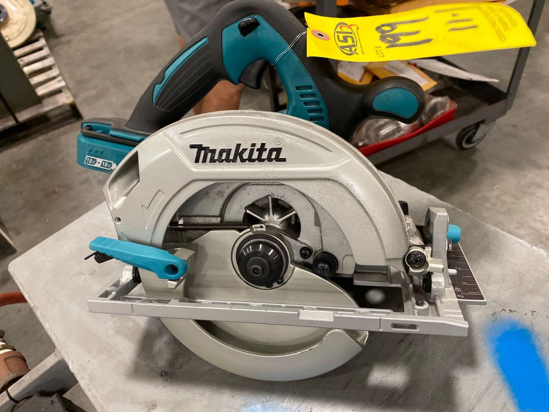 MAKITA 36V SAW