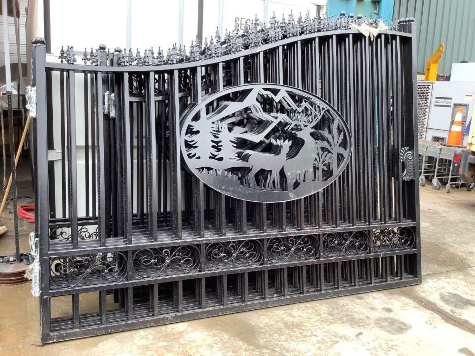 SET OF UNUSED GREAT BEAR 20FT BI PARTING WROUGHT IRON GATES, 10FT EACH PIECE (20' TOTAL WIDTH). 2 PI