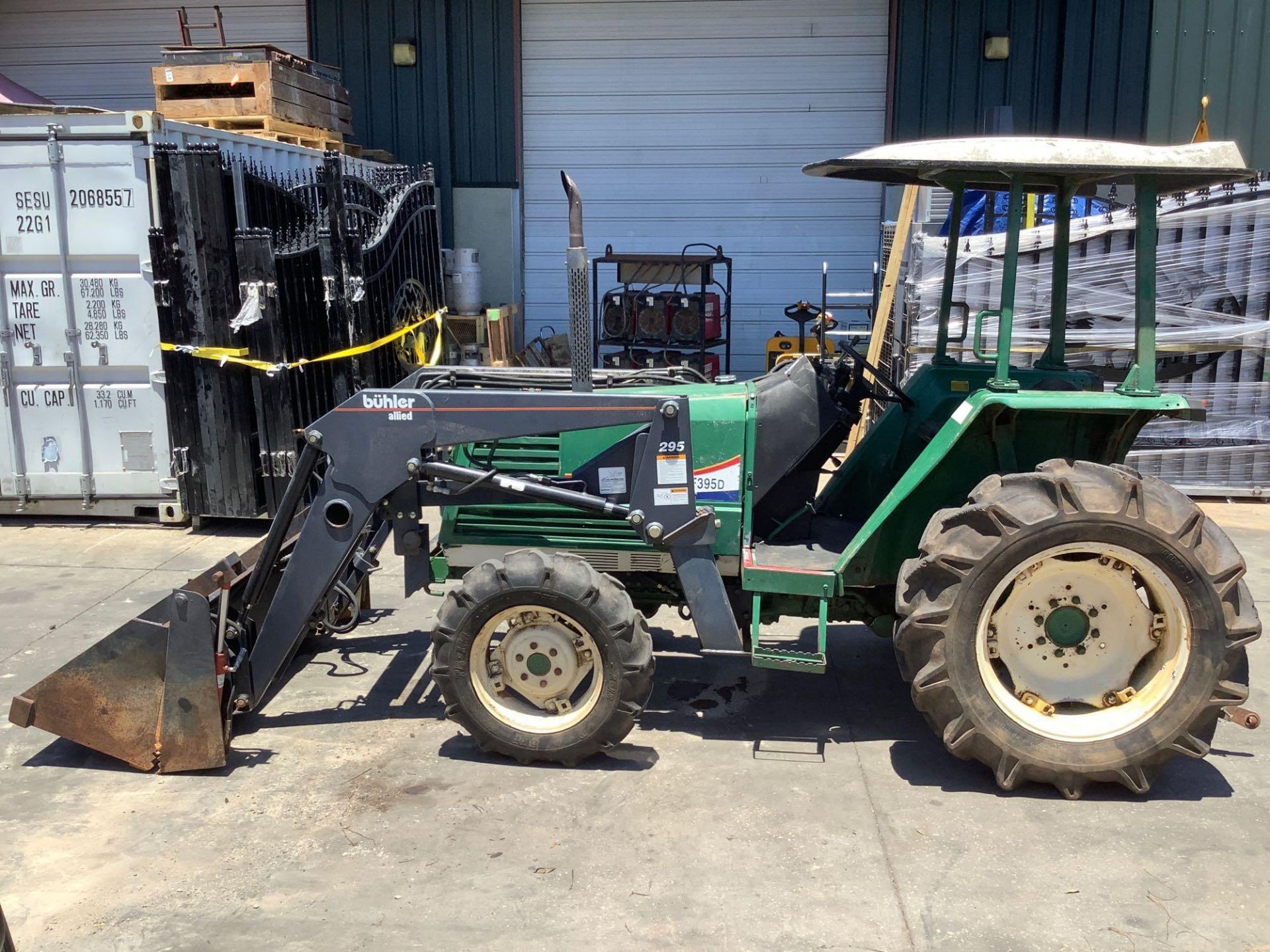 YANMAR F395D TRACTOR WITH BUHLER ALLIED 295 BUCKET ATTACHMENT APPROX 72”, DIESEL, 4-in-1 BUCKET, 4W - Image 2 of 11