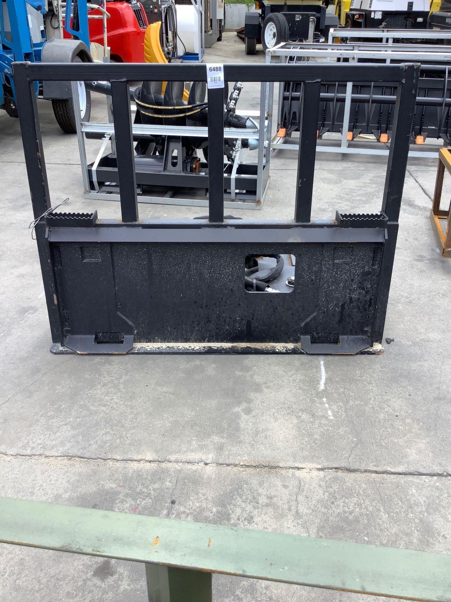 UNUSED TREE SHEAR UNIVERSAL SKID STEER ATTACHMENT, APPROX 49IN WIDE - Image 4 of 7