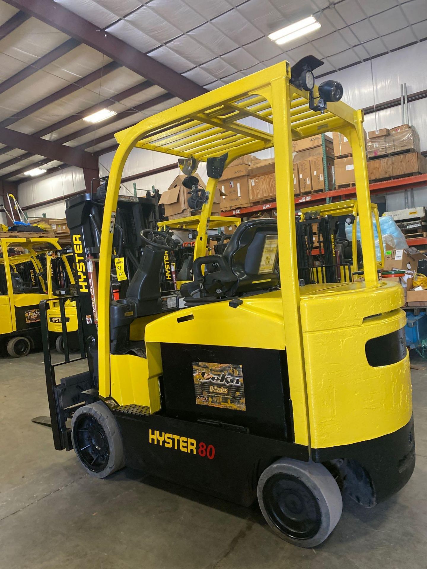 2014 HYSTER ELECTRIC FORKLIFT MODEL E80XN, 8,000 LB CAPACITY, 36V, TILT, SIDE SHIFT, 120" HEIGHT CAP - Image 7 of 9