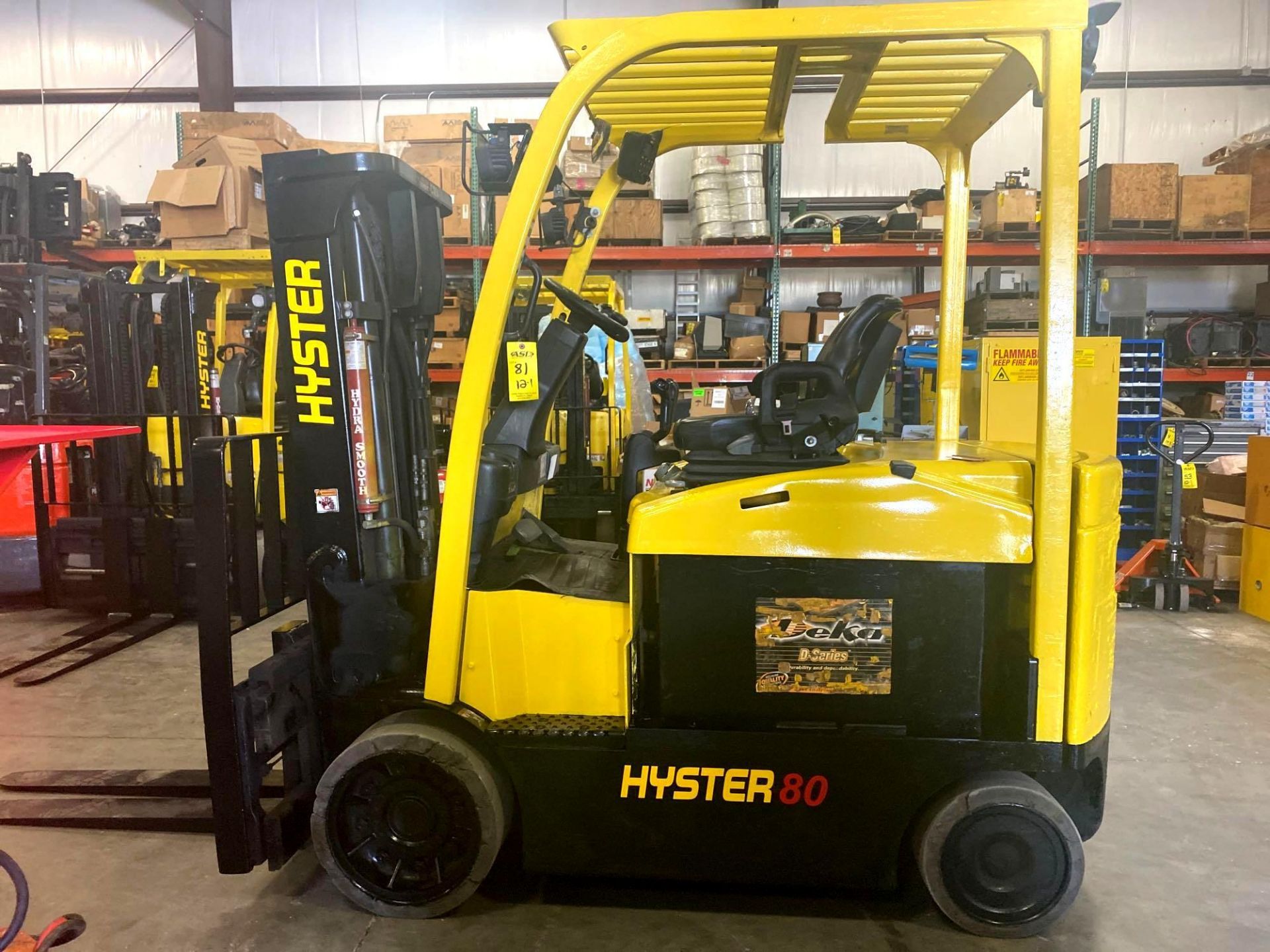 2014 HYSTER ELECTRIC FORKLIFT MODEL E80XN, 8,000 LB CAPACITY, 36V, TILT, SIDE SHIFT, 120" HEIGHT CAP