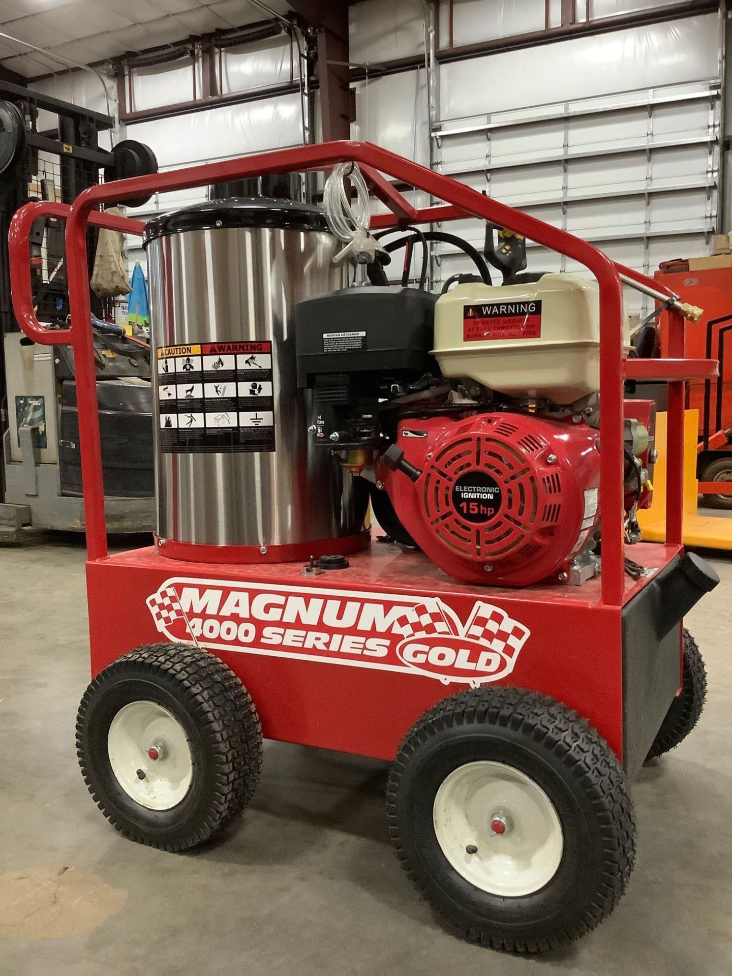 UNUSED 2021 MAGNUM 4000 SERIES GOLD HOT WATER PRESSURE WASHER,DIESEL GAS POWER, ELECTRIC START, APPR - Image 2 of 15