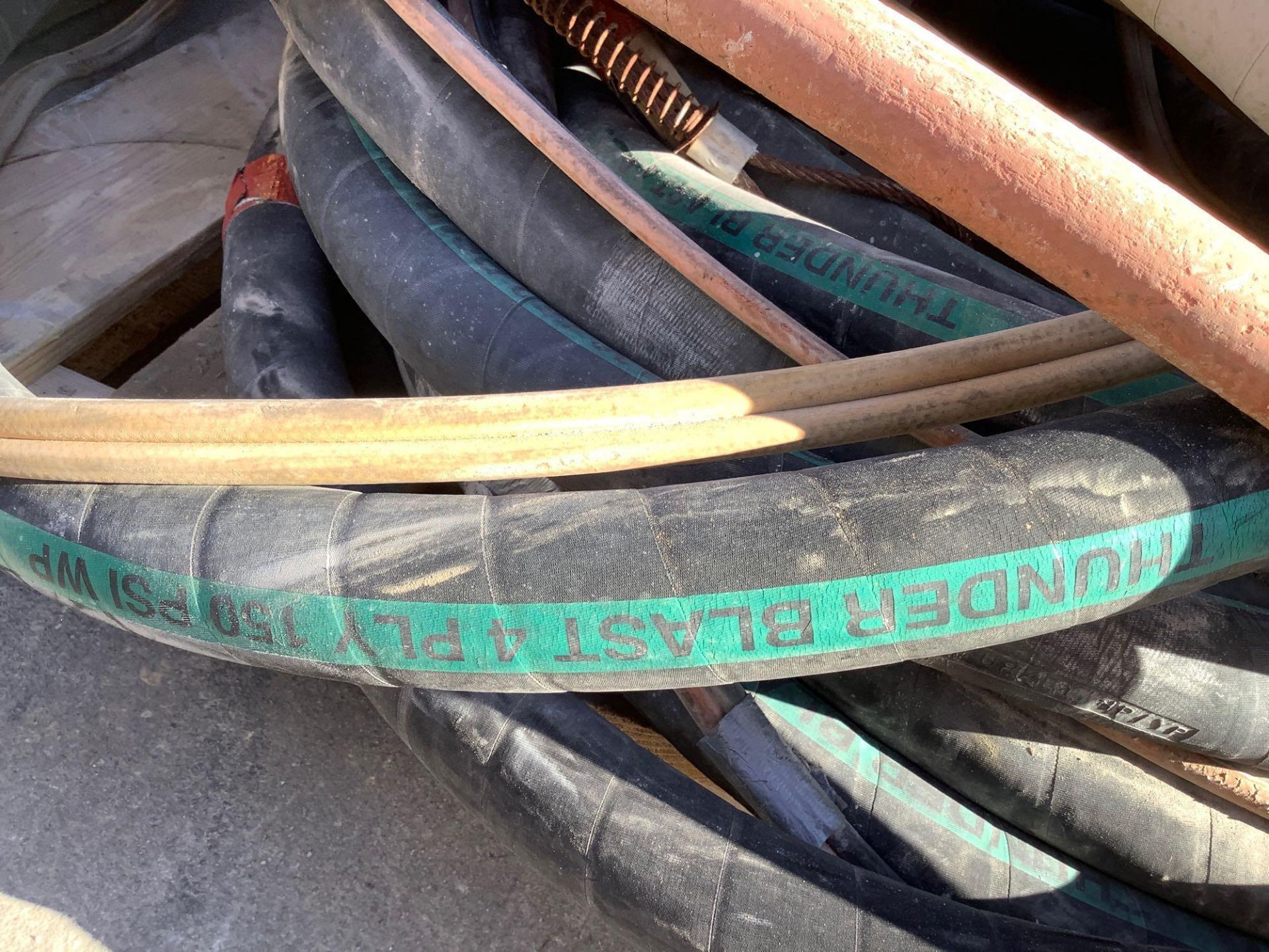 MISCELLANEOUS PRESSURE HOSE , RIGHT OFF THE JOB - Image 12 of 12