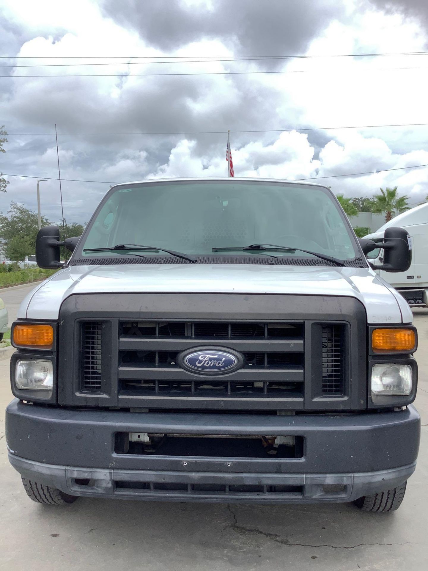 2010 FORD E-SERIES E-150 CARGO VAN, AUTOMATIC, RWD, APPROX GVWR 8520 LBS, STANDARD AC/HEAT AIR CONDI - Image 15 of 27