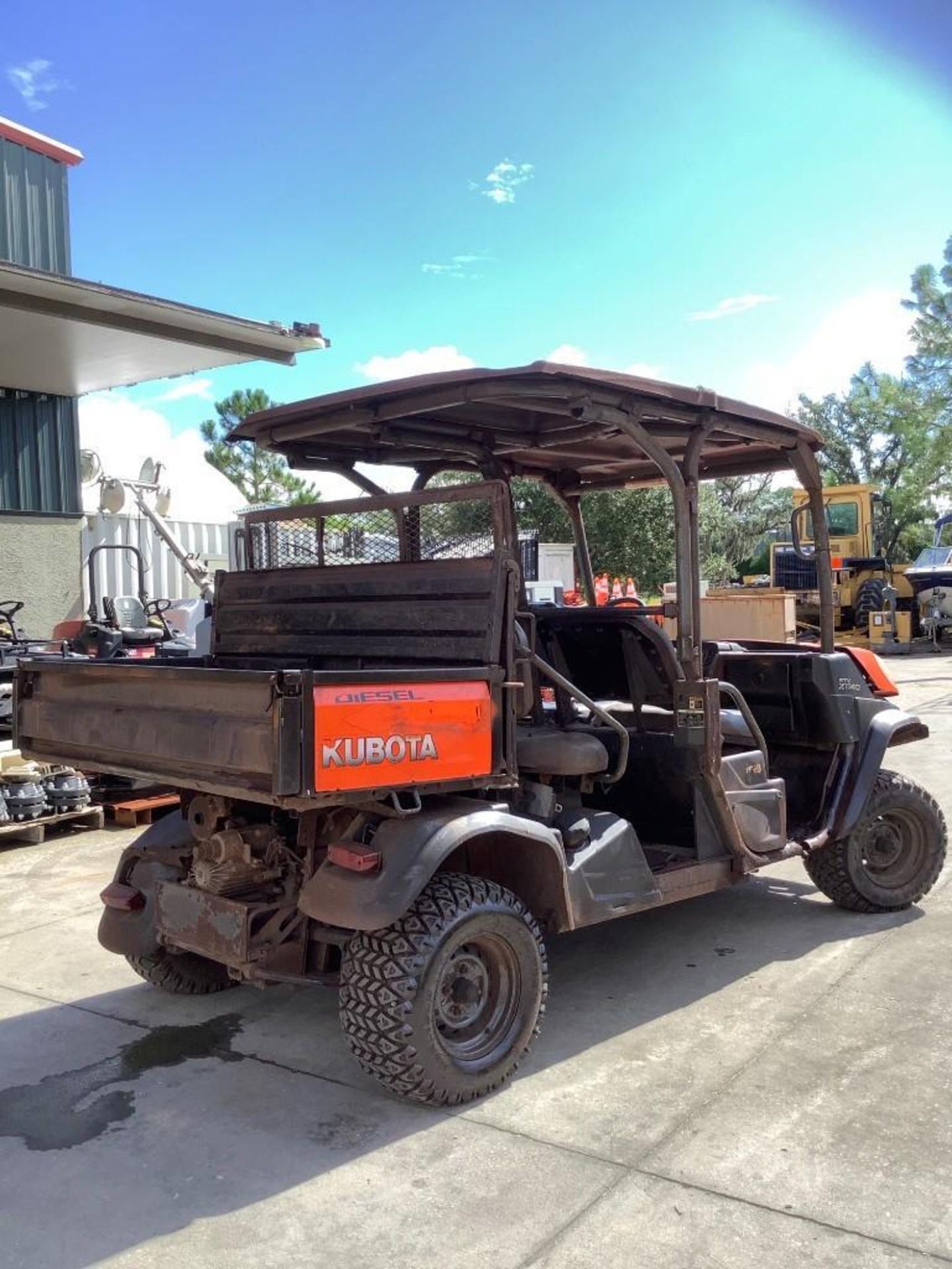 2016 KUBOTA UTV MODEL RTV-X1140, DIESEL, KUBOTA ENGINE, CREW CAB, HYDRAULIC DUMP BED - Image 5 of 13