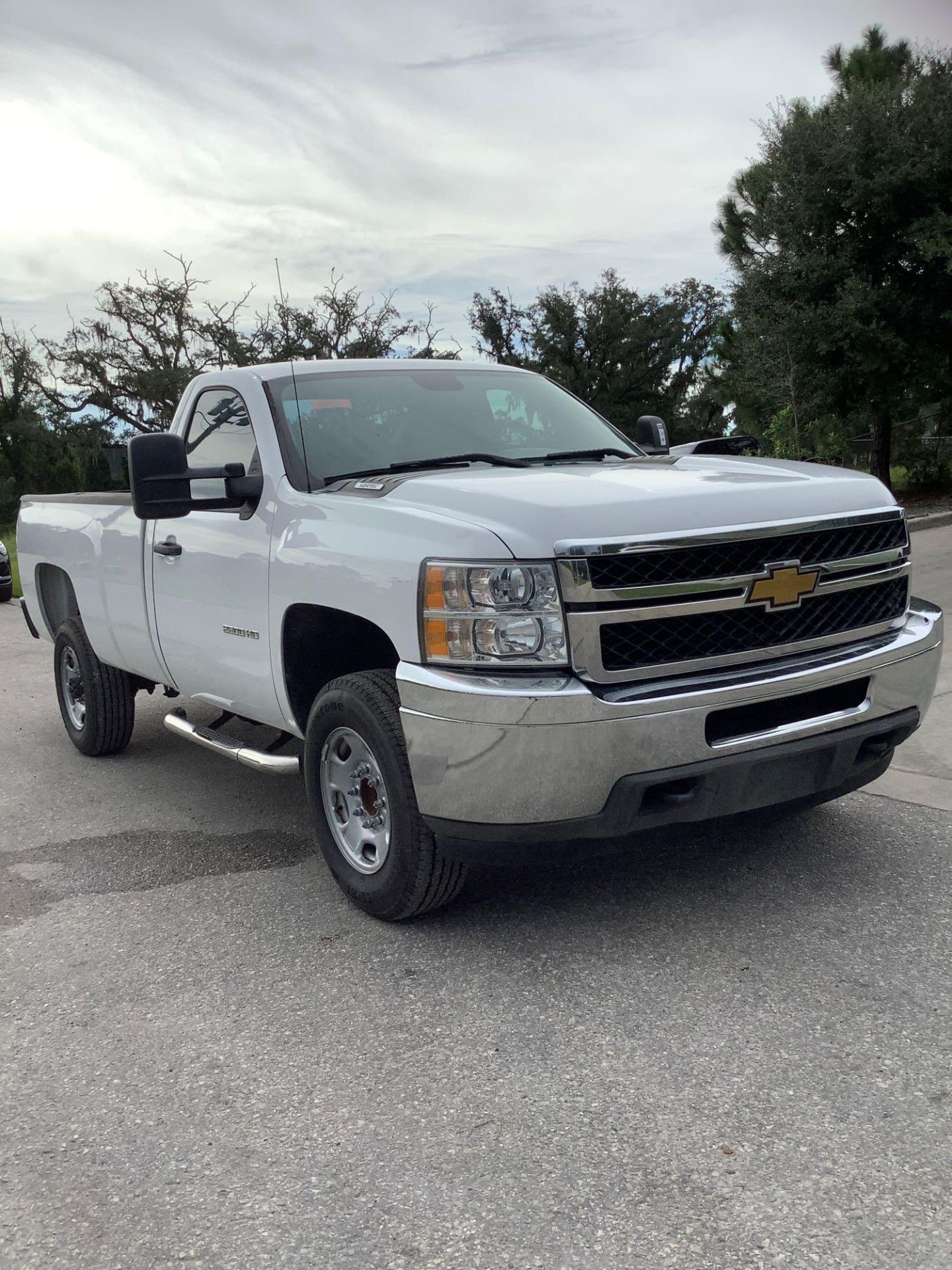 2014 CHEVROLET SILVERADO 2500HD WORK TRUCK, AUTOMATIC, RWD, APPROX GVWR 9300 LBS, STANDARD AC/HEAT A - Image 5 of 25