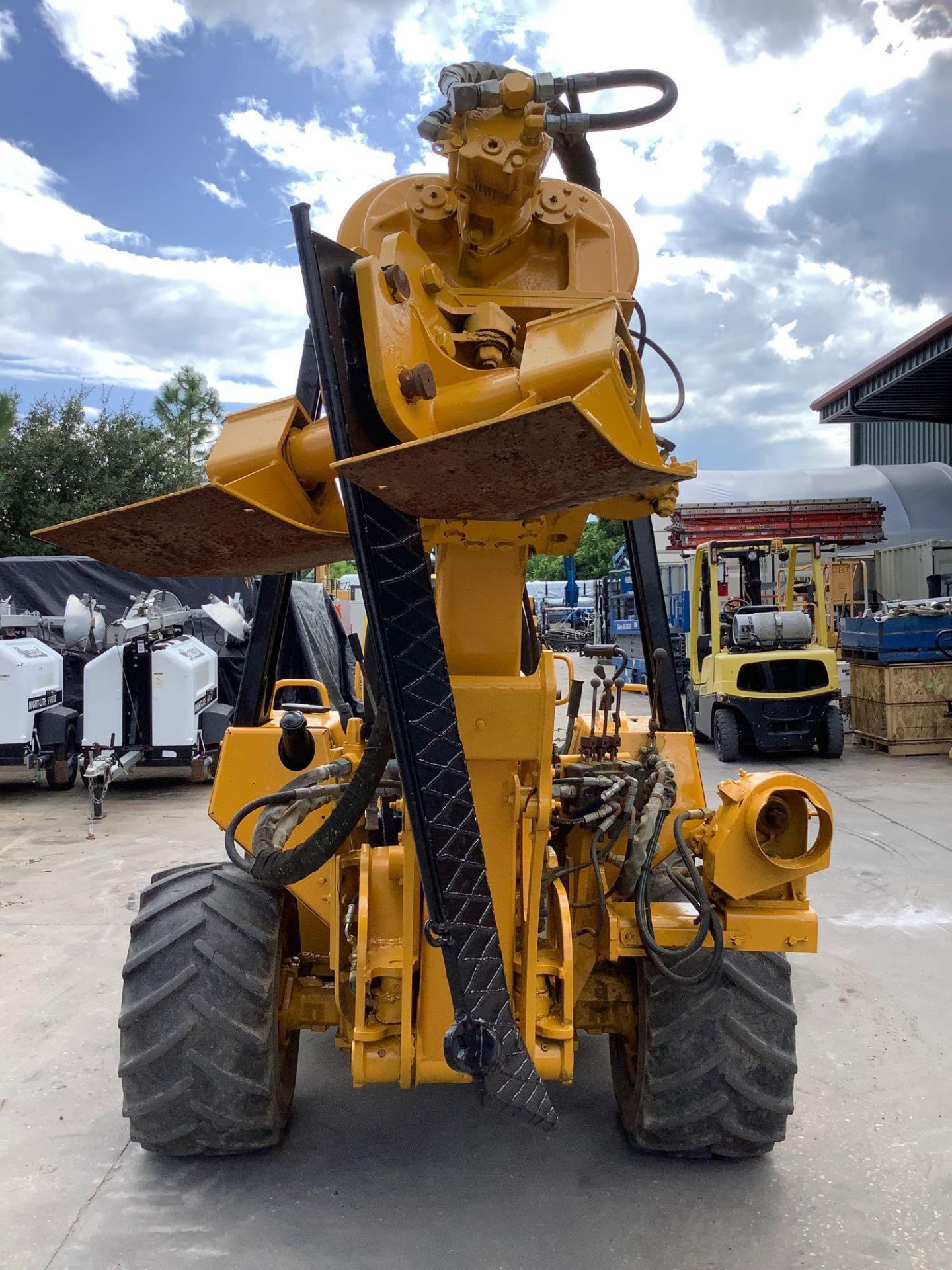 ASTEC UNDERGROUND TRENCHER MODEL RT560, DIESEL, KUBOTA ENGINE , BACK ATTACHMENT ASTEC MODEL P85, FRO - Image 6 of 23