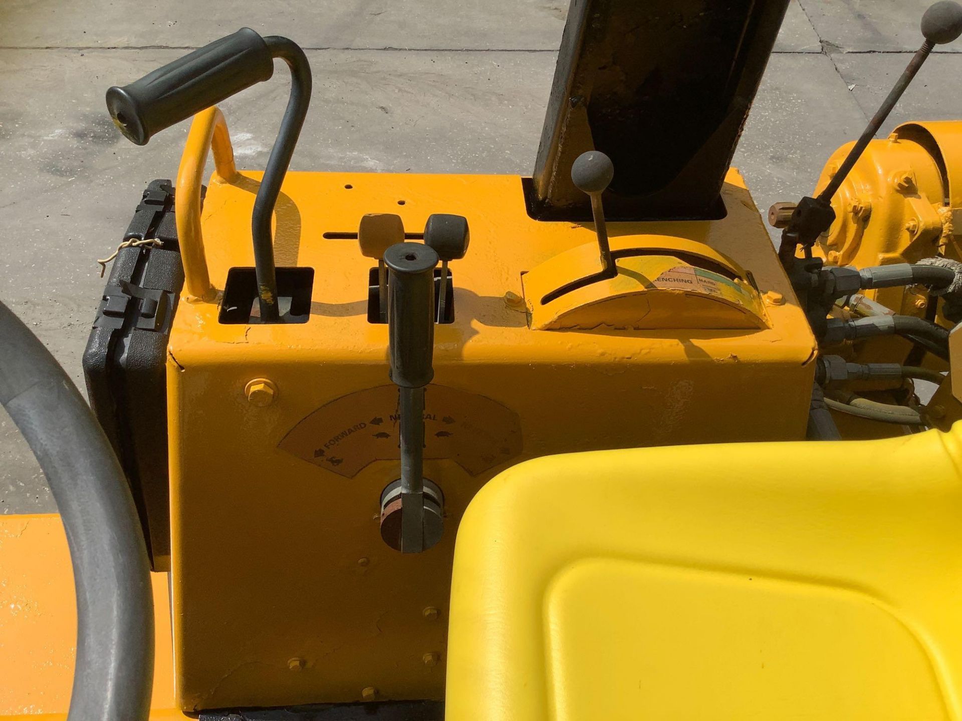 ASTEC UNDERGROUND TRENCHER MODEL RT560, DIESEL, KUBOTA ENGINE , BACK ATTACHMENT ASTEC MODEL P85, FRO - Image 20 of 23