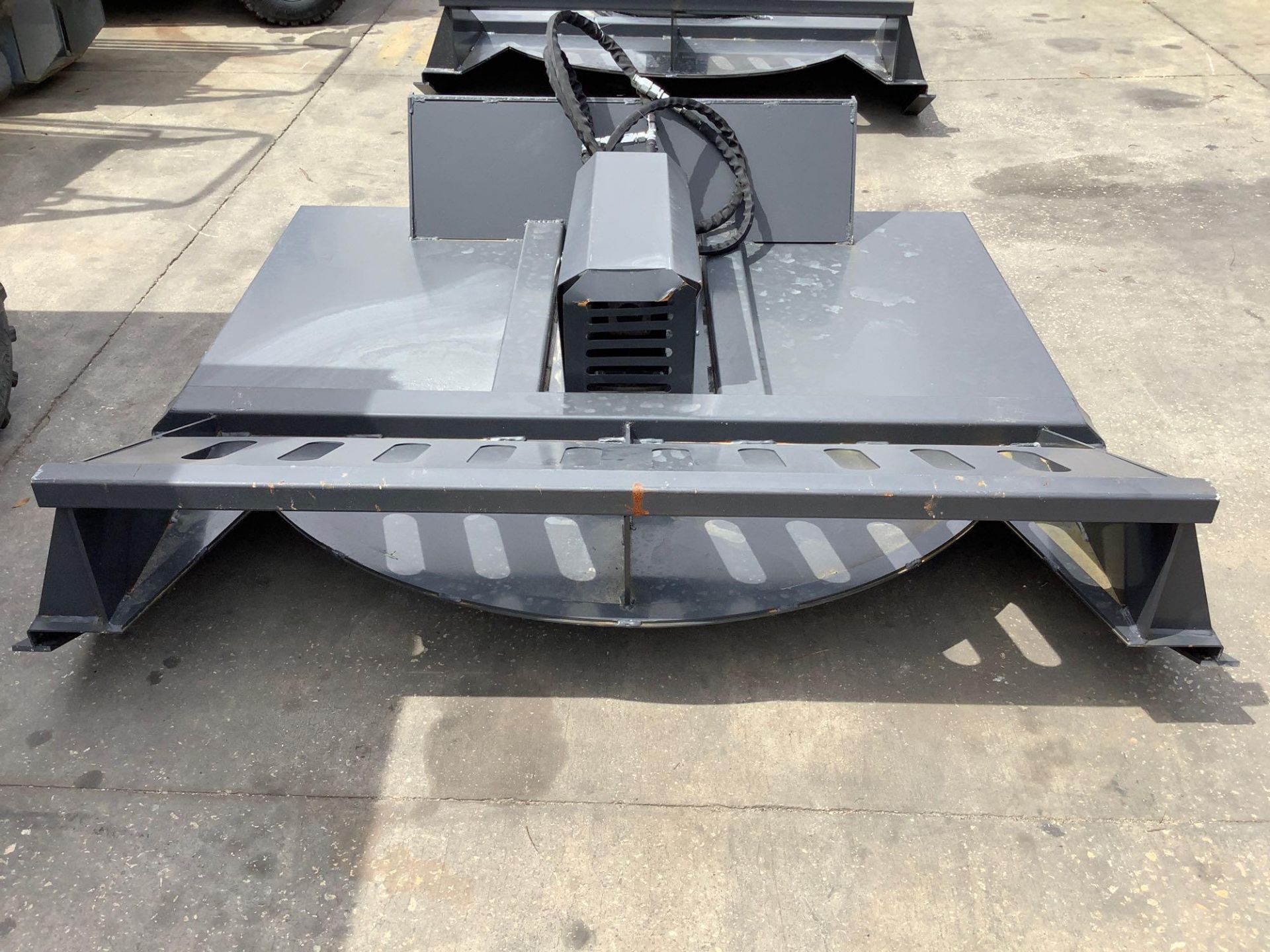 UNUSED BRUSH CUTTER ATTACHMENT FOR SKID STEER APPROX 68 IN LONG X 72 IN WIDE - Image 4 of 5