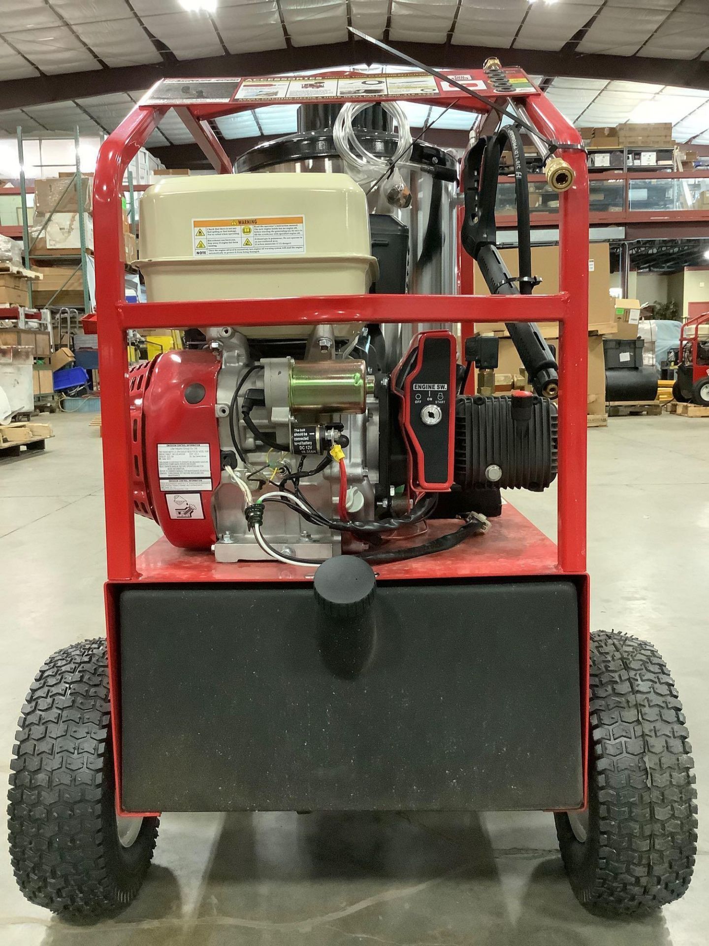 UNUSED 2021 MAGNUM 4000 SERIES GOLD HOT WATER PRESSURE WASHER,DIESEL GAS POWER, ELECTRIC START, APPR - Image 9 of 15