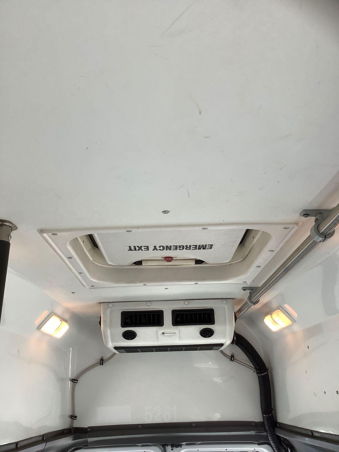 2014 FORD ECONOLINE E-350 SUPER DUTY EXTENDED MOBILITY VAN , AUTOMATIC, AC/ HEAT AIR COND - Image 29 of 36