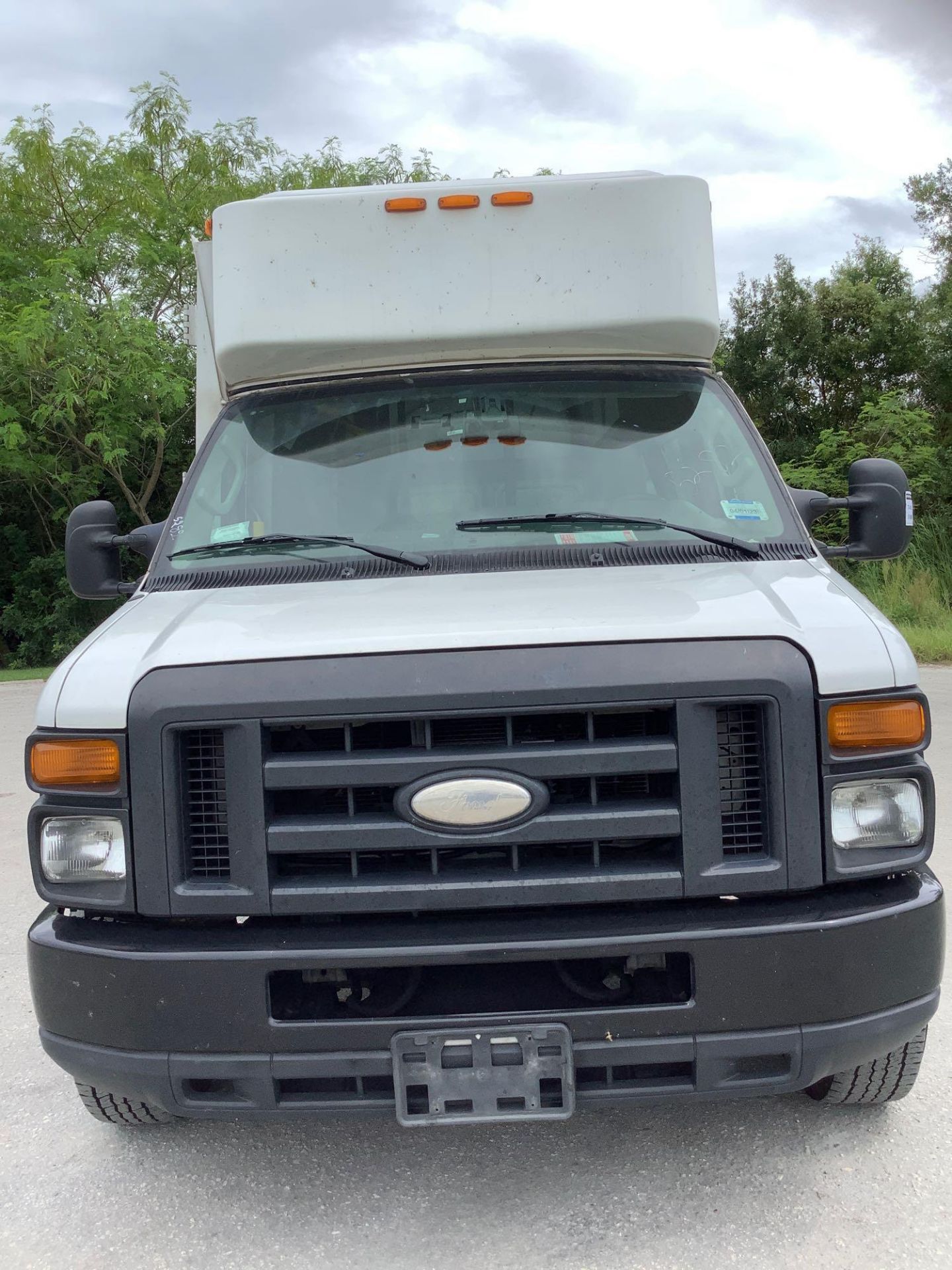 2014 FORD ECONOLINE E-350 SUPER DUTY EXTENDED MOBILITY VAN , AUTOMATIC, ONE OWNER,  AC/ HEAT AIR CON - Image 14 of 35