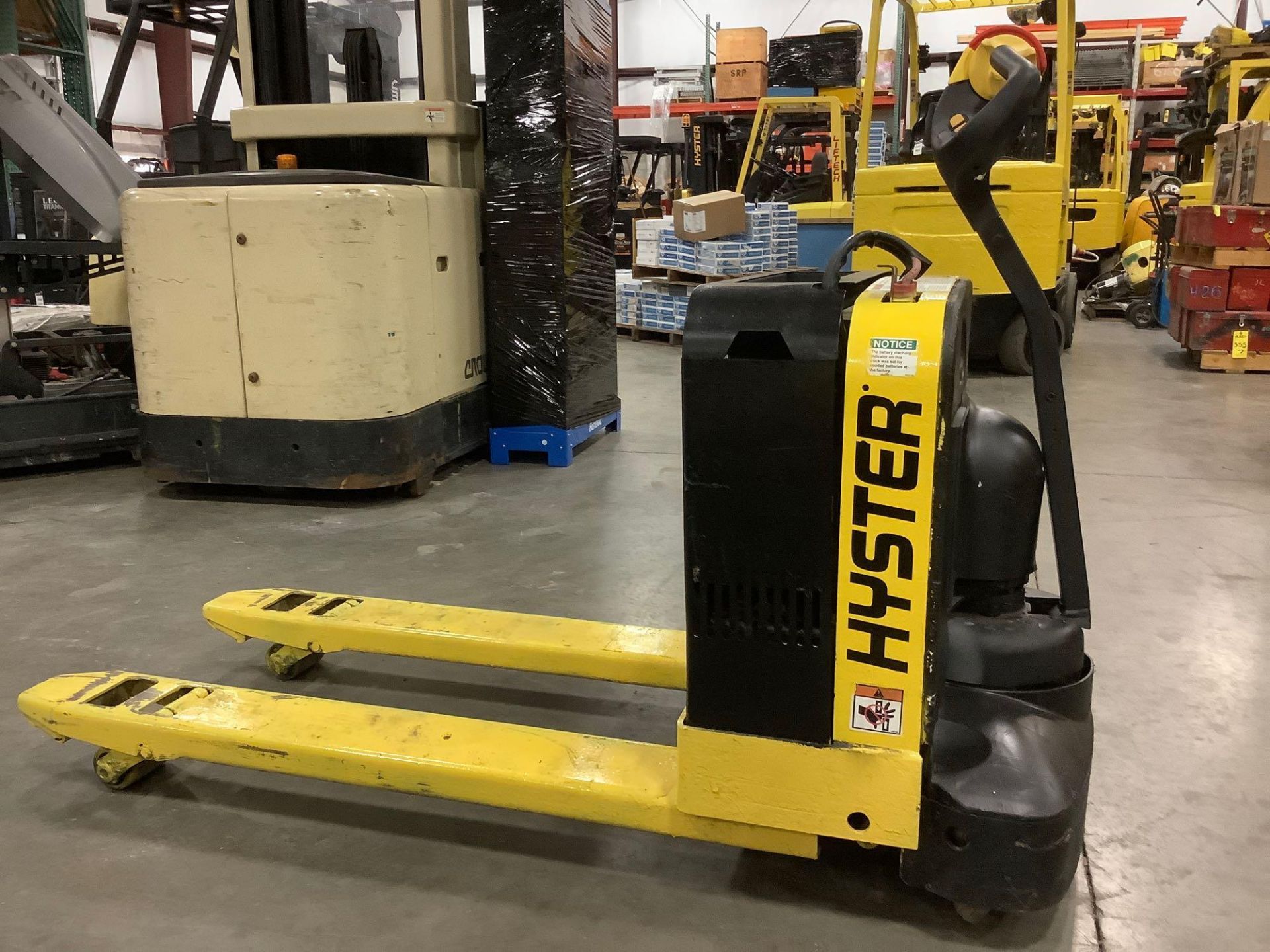 HYSTER PALLET JACK MODEL W40Z, ELECTRIC, APPROX 24 VOLTS, APPROX MAX CAPACITY 4000LBS, RUNS AND OPER