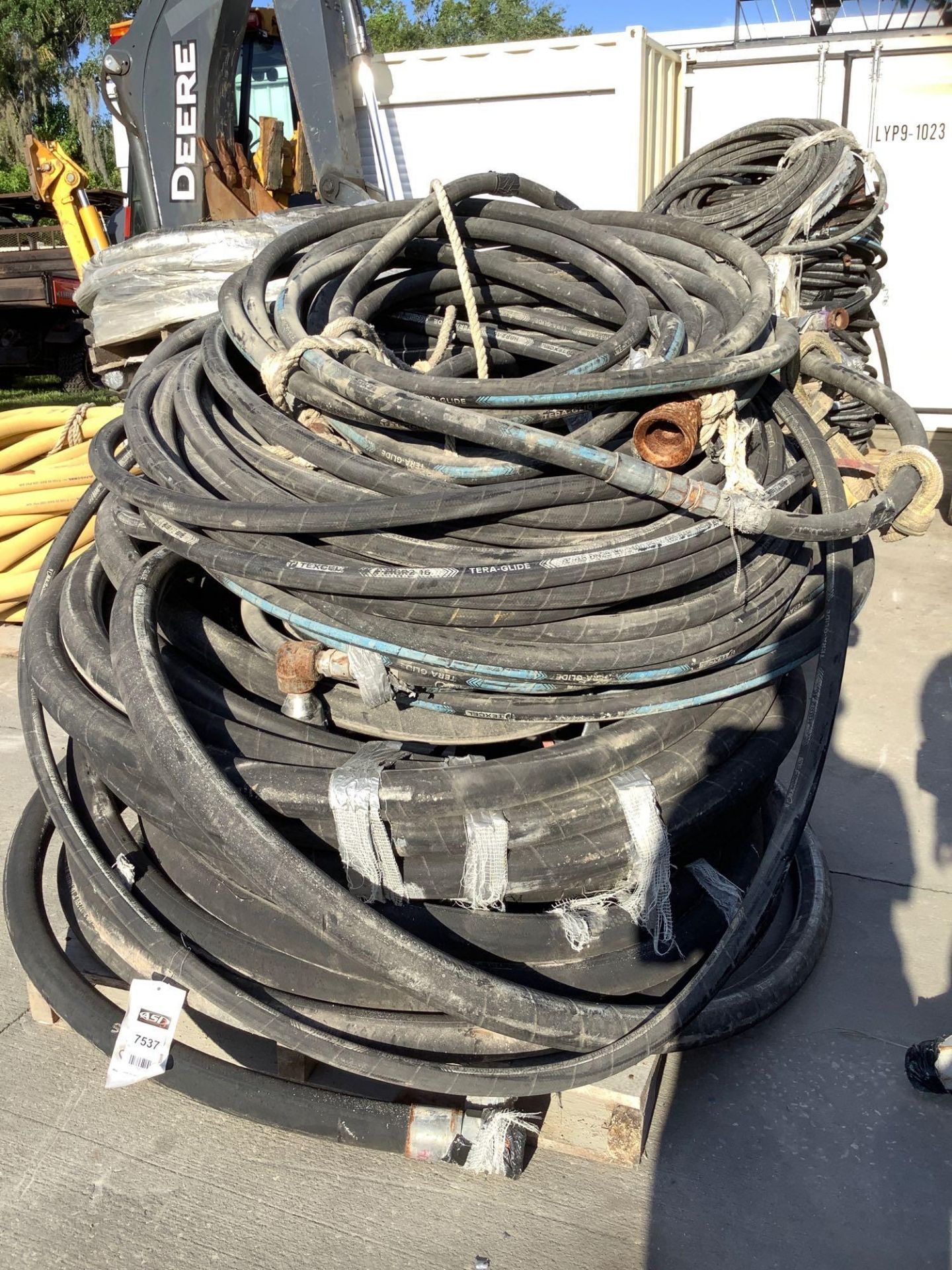 PRESSURE HOSE APPROX 2” & 2”-32 DN 51 & 1”-16 DN25 , RIGHT OFF THE JOB - Image 3 of 12