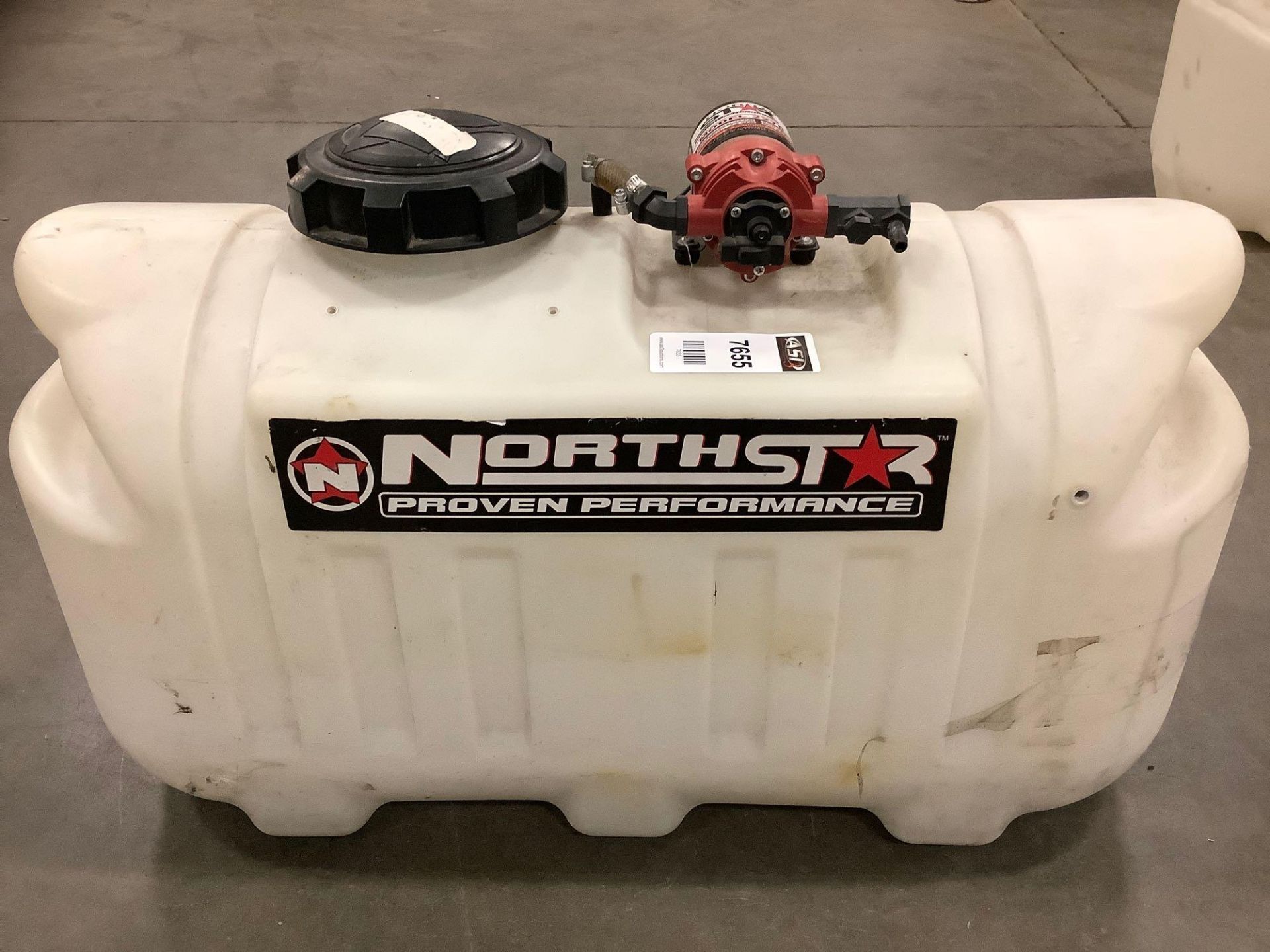 NORTHSTAR PROVEN PERFORMANCE SPRAYER MODEL 2270 WITH APPROX 24 GALLON CAPACITY, 12VDC VOLTS, APPROX - Image 2 of 5