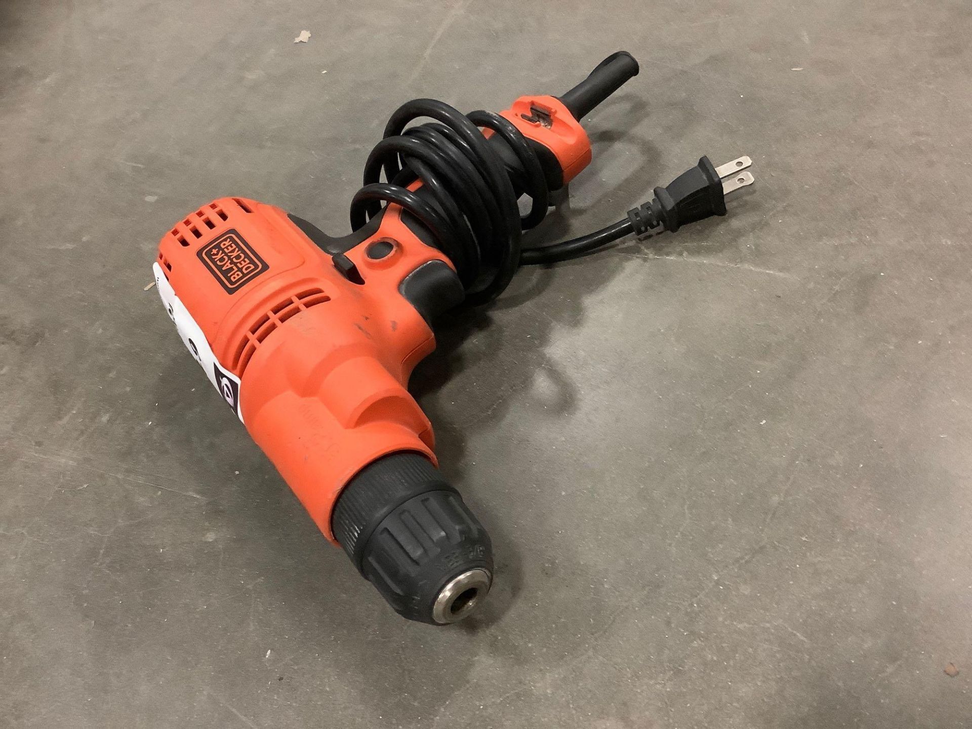 BLACK + DECKER 5.2A DRILL MODEL DR260, TYPE 1, APPROX 120 VOLTS, APPROX 60HZ - Image 2 of 5