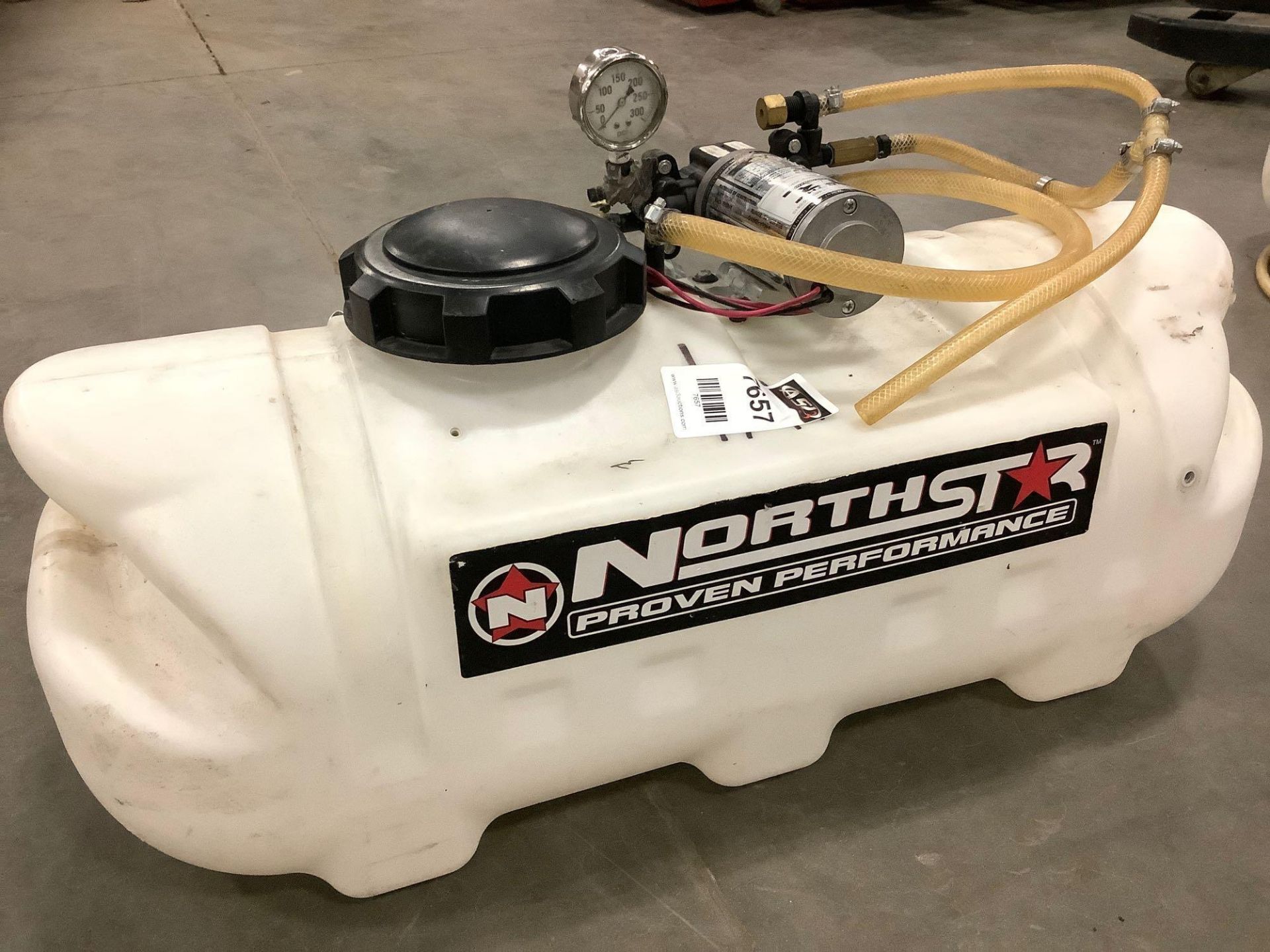 NORTHSTAR PROVEN PERFORMANCE SPRAYER MODEL 268180Q WITH APPROX 14 GALLON CAPACITY, APPROX MAX PSI 20