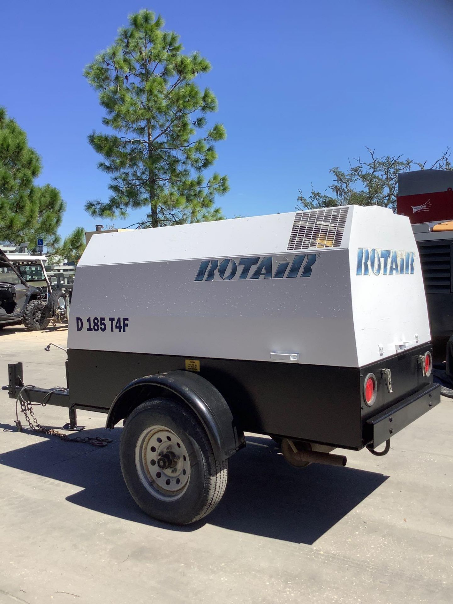 2016 ROTAIR ULTRA SILENT AIR COMPRESSOR MODEL D185T4F, TRAILER MOUNTED, DIESEL, KOHLER ENGINE, APPRO - Image 4 of 16