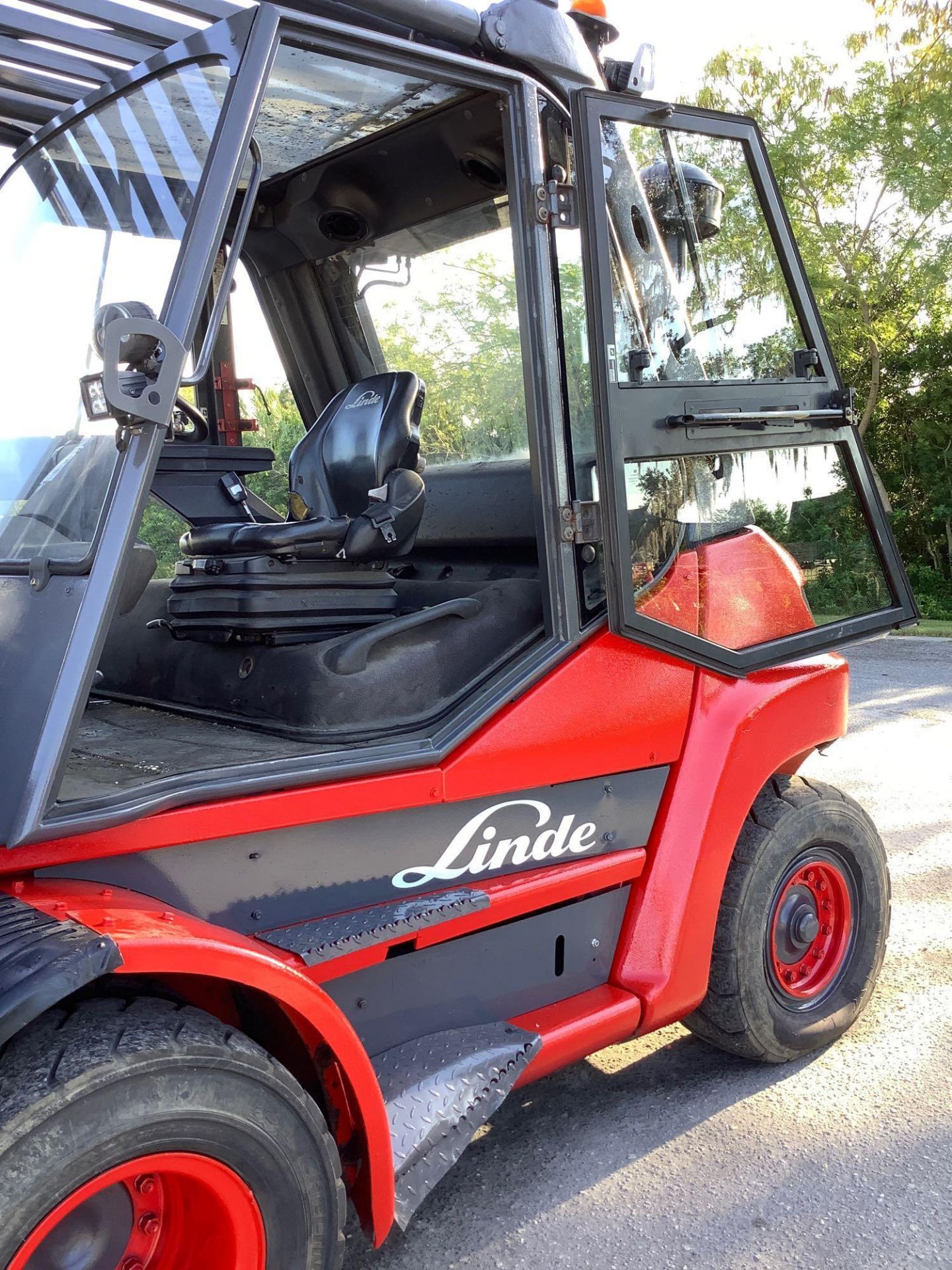 2012 LINDE FORKLIFT MODEL H70D-369 WITH SS FORK POSTNR RIGHTLINE ATTACHMENT MODEL KEM157, DIESEL, AP - Image 14 of 22