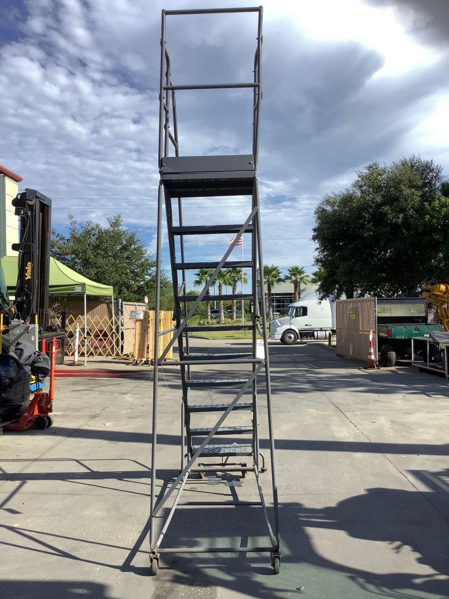TRI ARC LADDER ON WHEELS, APPROX 11FT.9in TALL x 33 in WIDE x 83in DEEP - Image 5 of 6