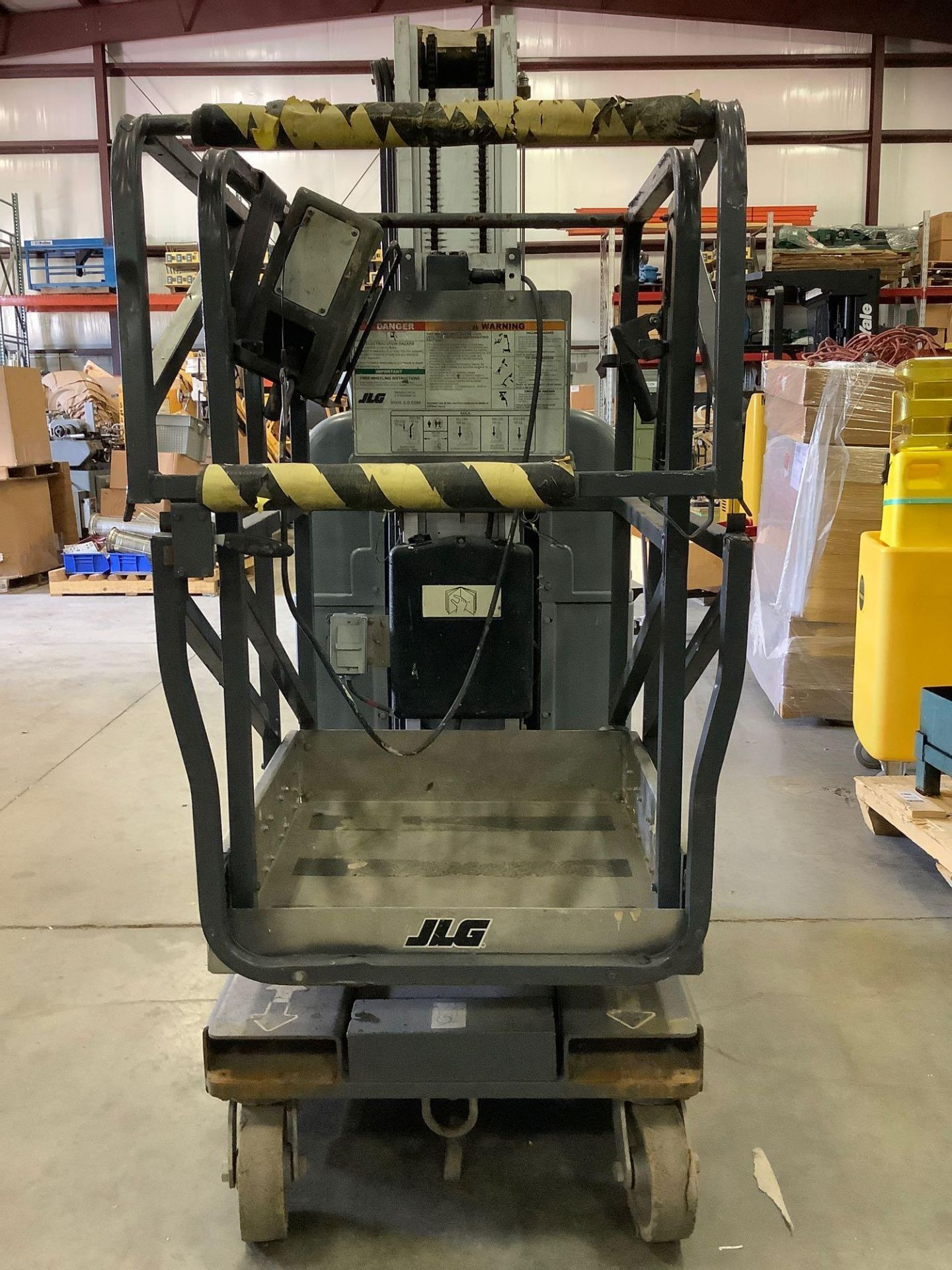 JLG MANLIFT WITH EXTENSION PLATFORM MODEL 20MVL, ELECTRIC, APPROX MAX PLATFORM HEIGHT 19FT, - Image 10 of 13