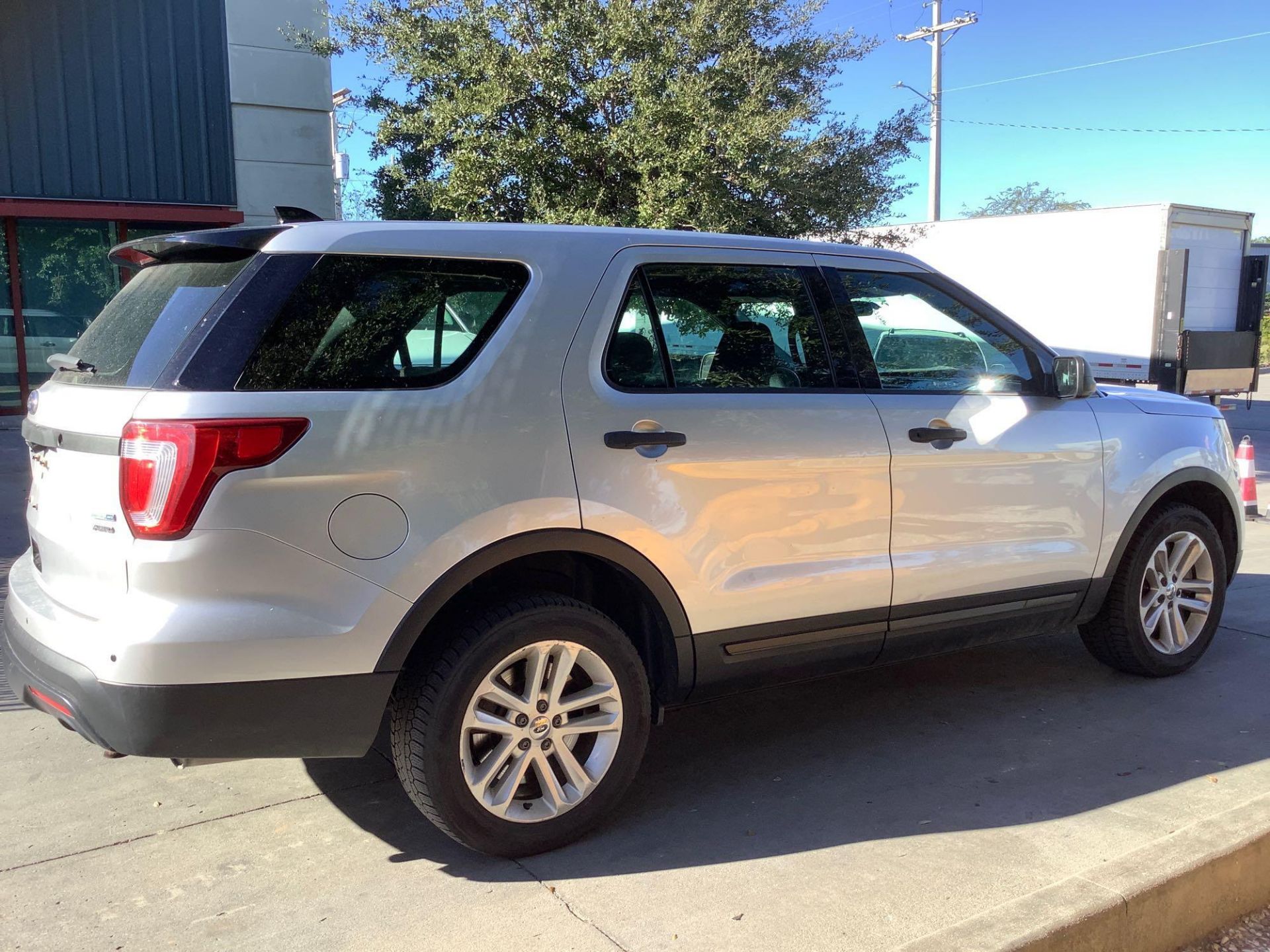 2017 FORD EXPLORER XLT UTILITY SUV, AUTOMATIC TRANSMISSION, AWD, NEW ALTERNATOR, NEW BATTERY, GOOD Y - Image 8 of 23