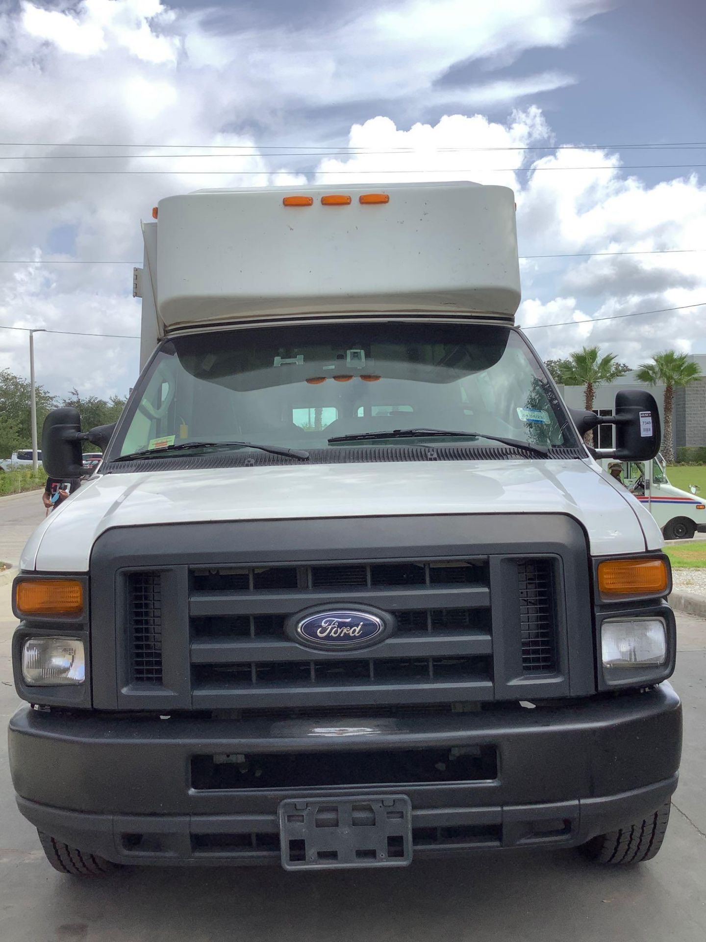 2014 FORD ECONOLINE E-350 SUPER DUTY EXTENDED MOBILITY VAN , AUTOMATIC, ONE OWNER,  AC/ HEAT AIR CON - Image 14 of 39