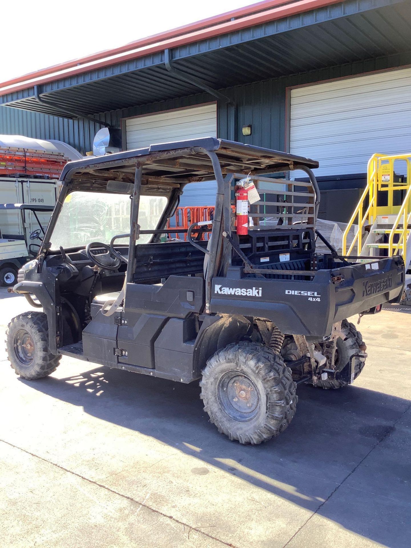 2016 KAWASAKI MULE PRO-DXT ATV, DIESEL, 4x4, CREW CAB, ELECTRIC POWER STEERING, 4WD, BALL HITCH, HAS - Image 3 of 15