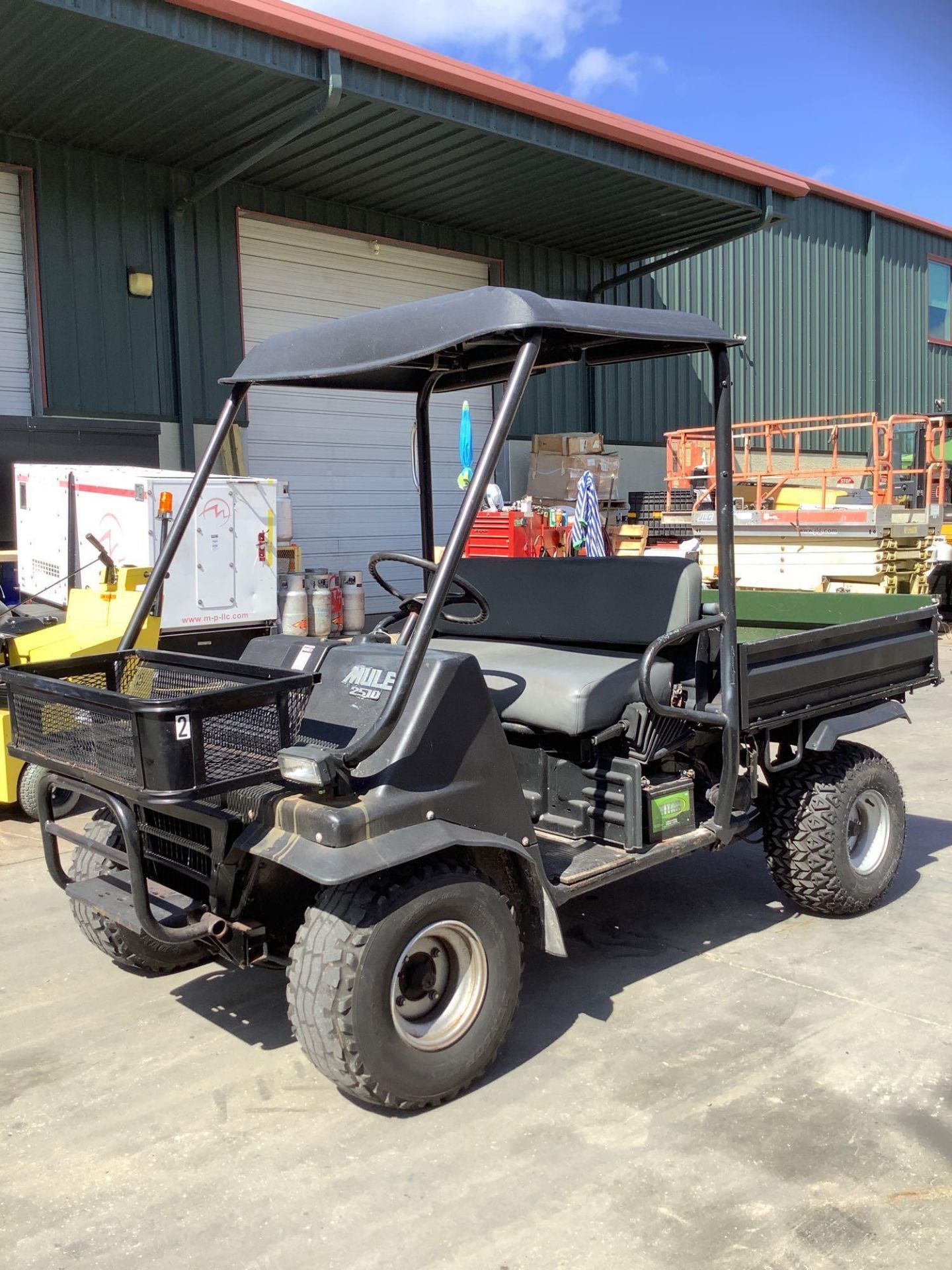 KAWASAKI MULE 2510 ATV , GAS POWERED, KAWASAKI ENGINE, 4WD, BALL HITCH, MANUAL DUMP BED, BED HAS RUS - Image 7 of 14