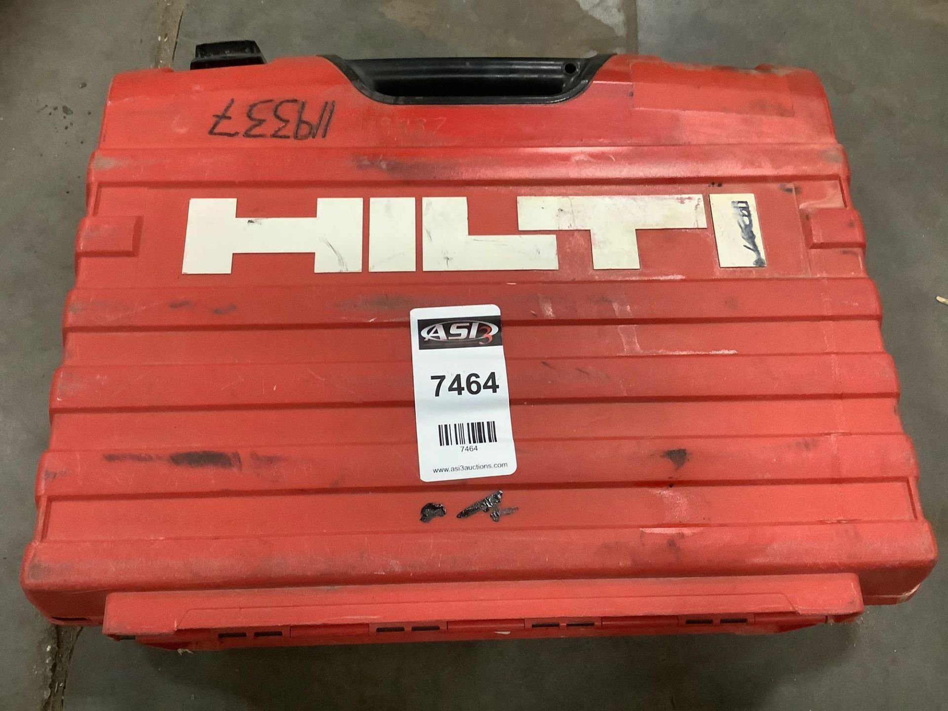 HILTI TE 30-C -AVR ROTARY HAMMER WITH CARRYING CASE - Image 6 of 6