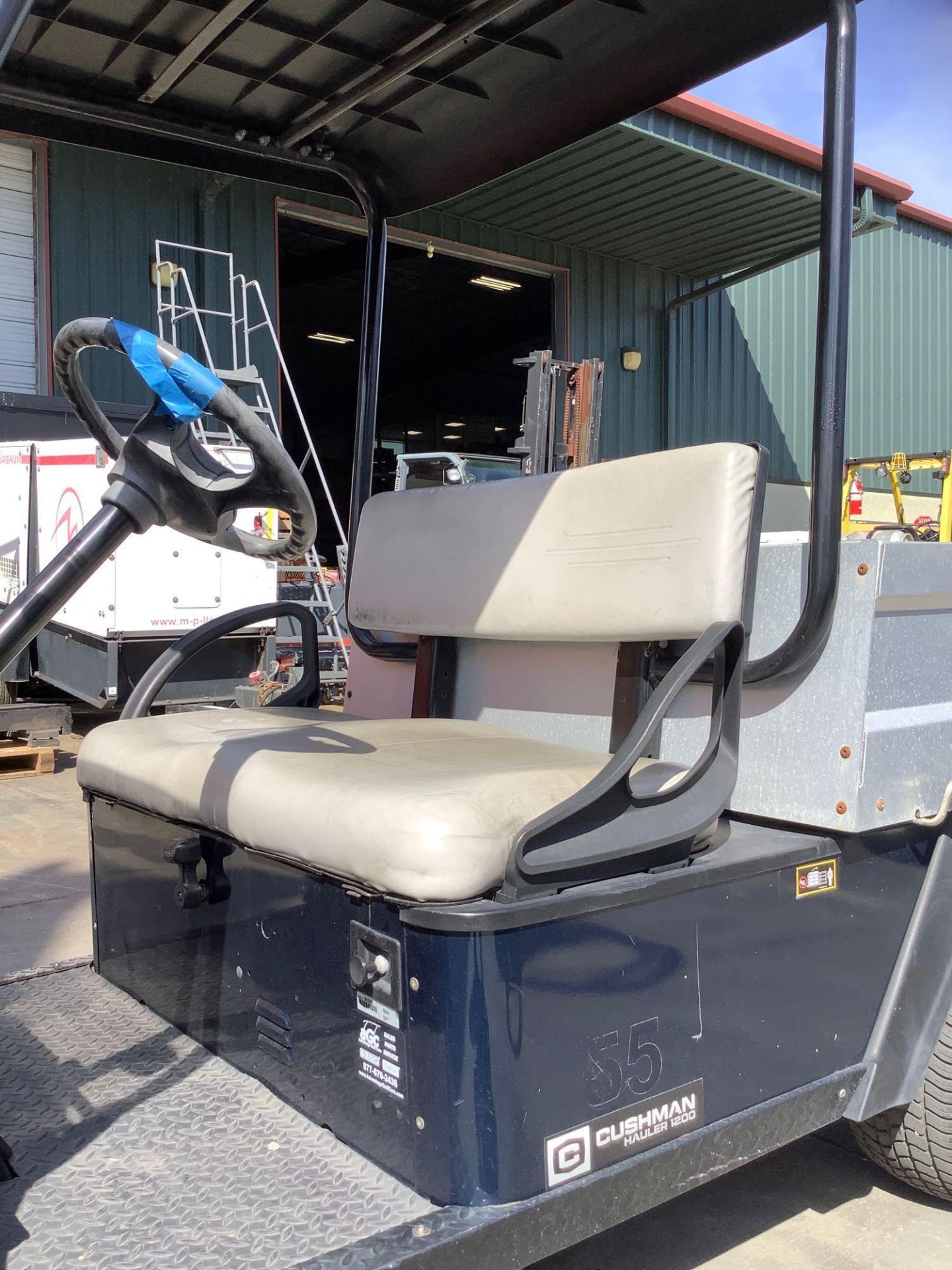 2016 CUSHMAN TEXTRON GOLF CART MODEL CSH HAUL 1200 G, GAS POWERED, KAWASAKI ENGINE, MANUAL DUMP BED, - Image 11 of 12