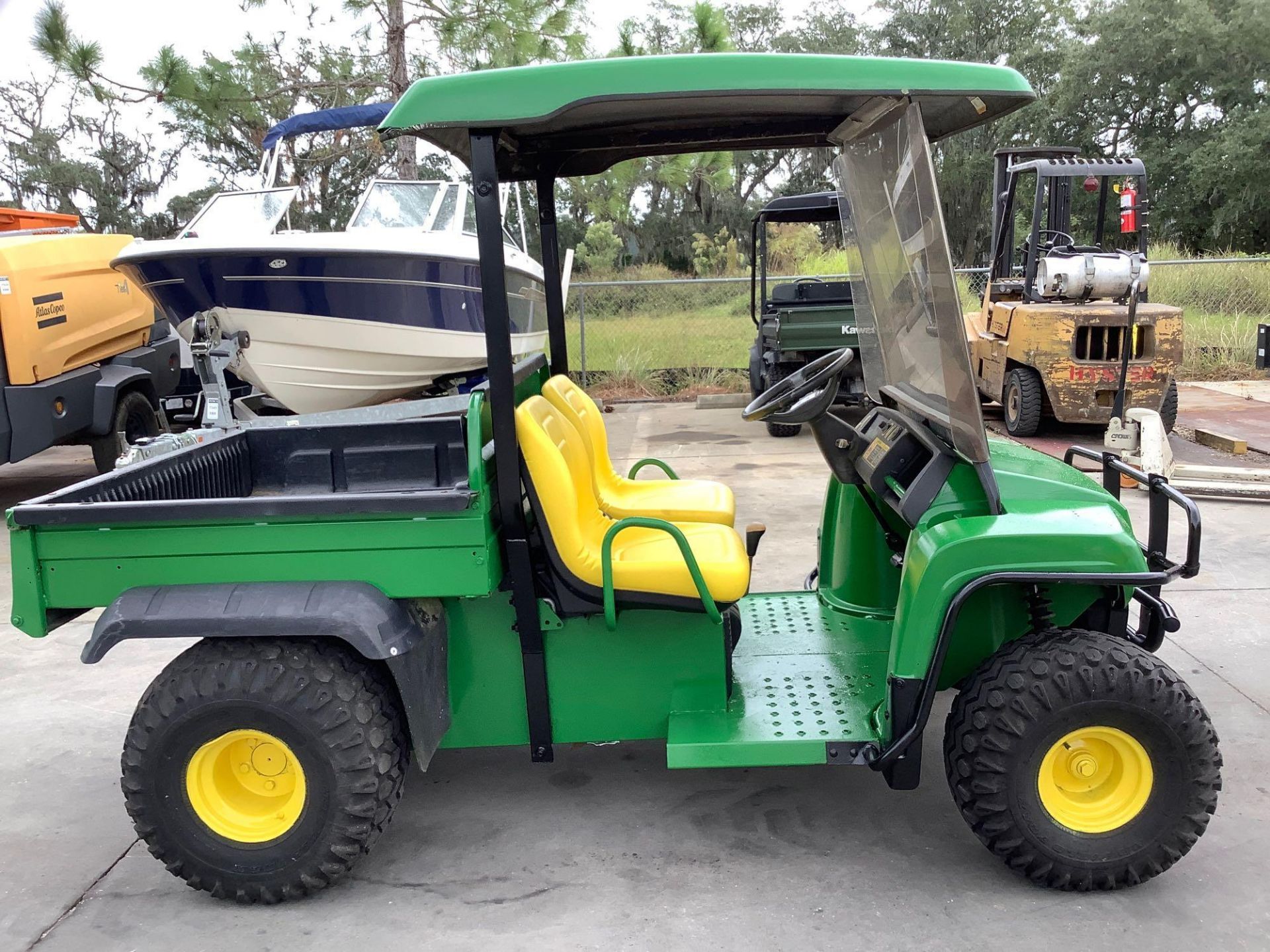 JOHN DEERE ATV, GAS POWERED, MANUAL DUMP BED, NEW SEATS & BATTERIES, RUNS AND OPERATES - Image 2 of 13