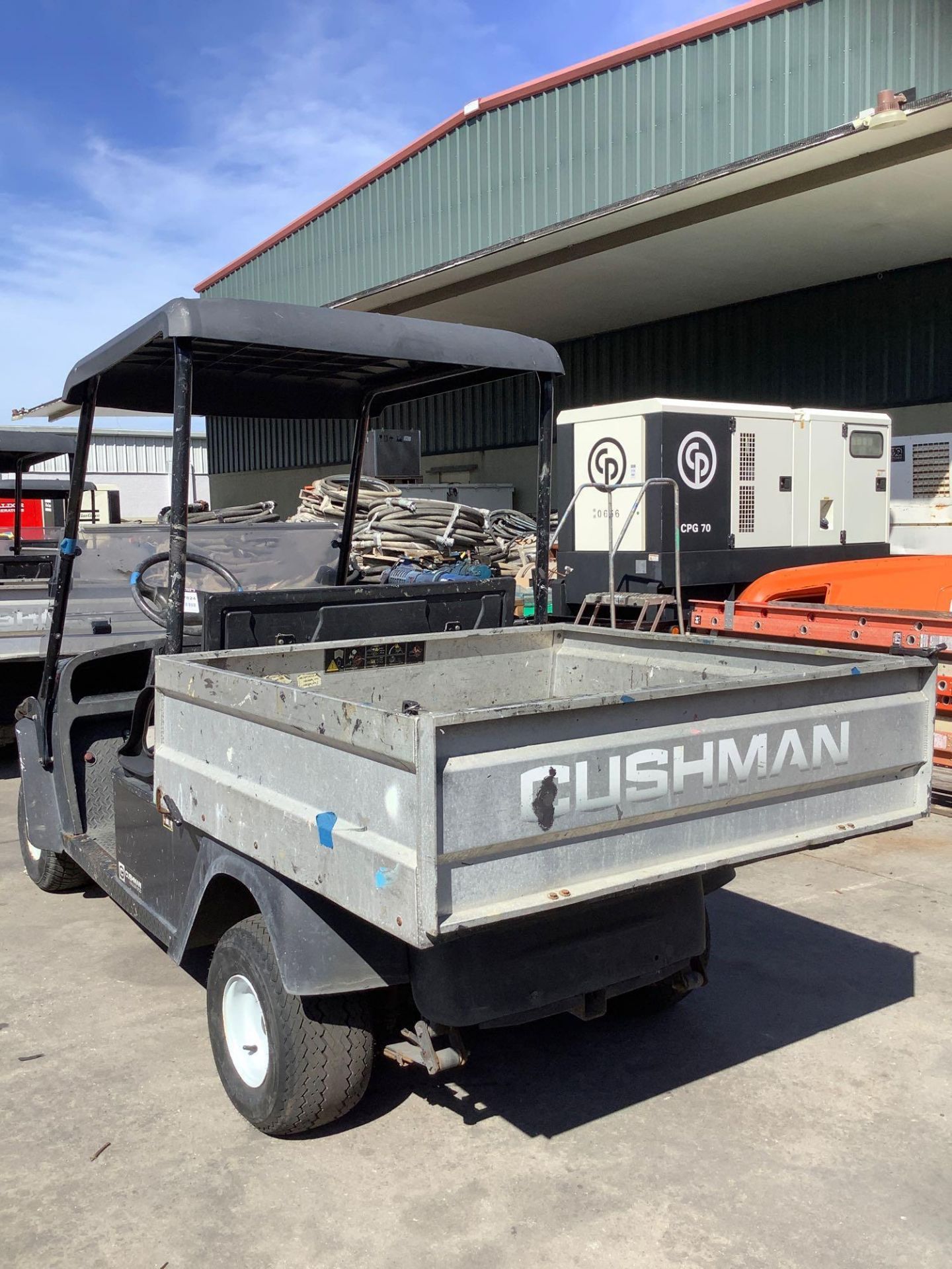 2016 CUSHMAN TEXTRON GOLF CART MODEL CSH HAUL 1200 G, GAS POWERED, KAWASAKI ENGINE, MANUAL DUMP BED, - Image 6 of 13