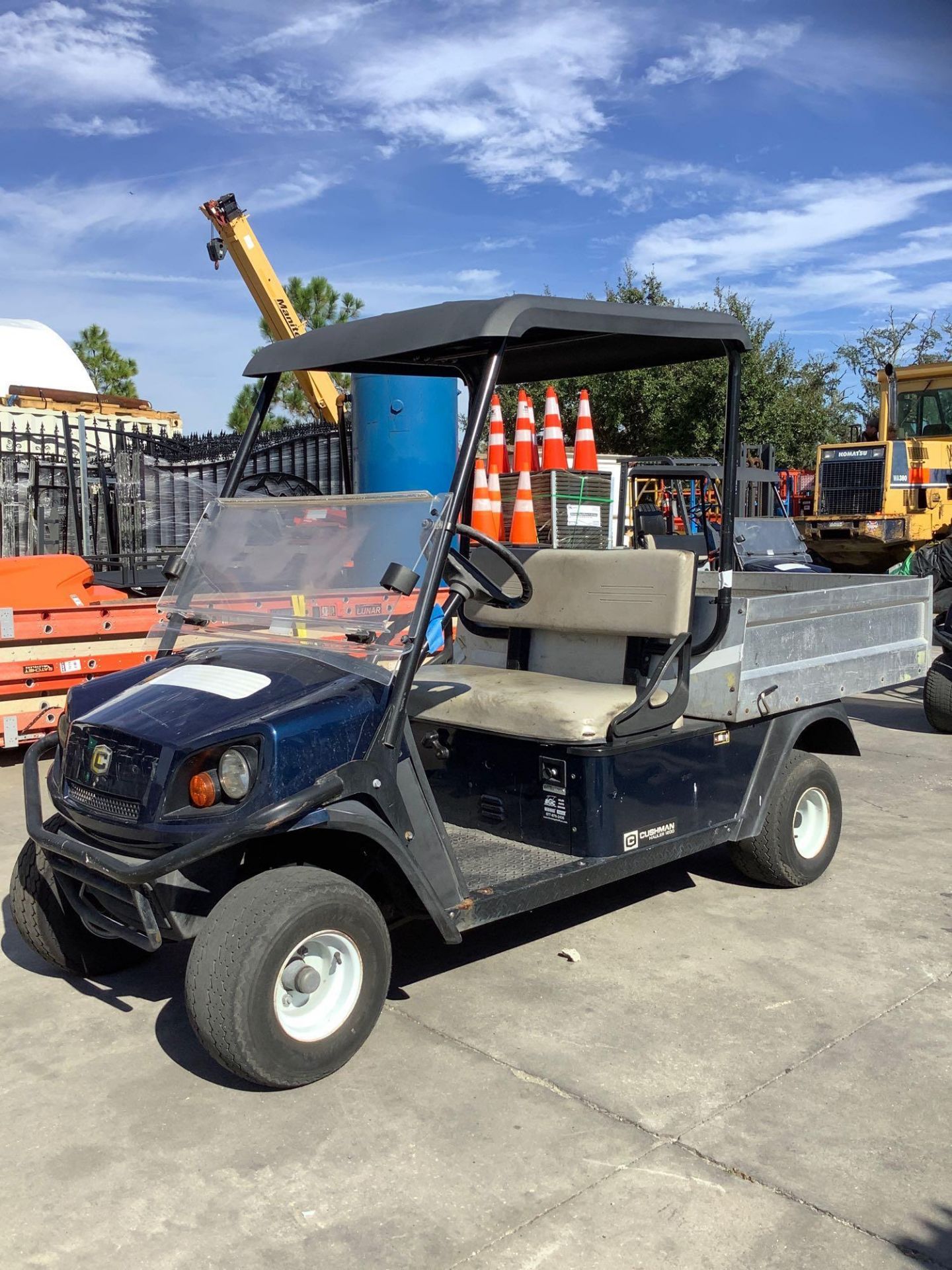 2016 CUSHMAN TEXTRON GOLF CART MODEL CSH HAUL 1200 G, GAS POWERED, KAWASAKI ENGINE, MANUAL DUMP BED, - Image 8 of 11