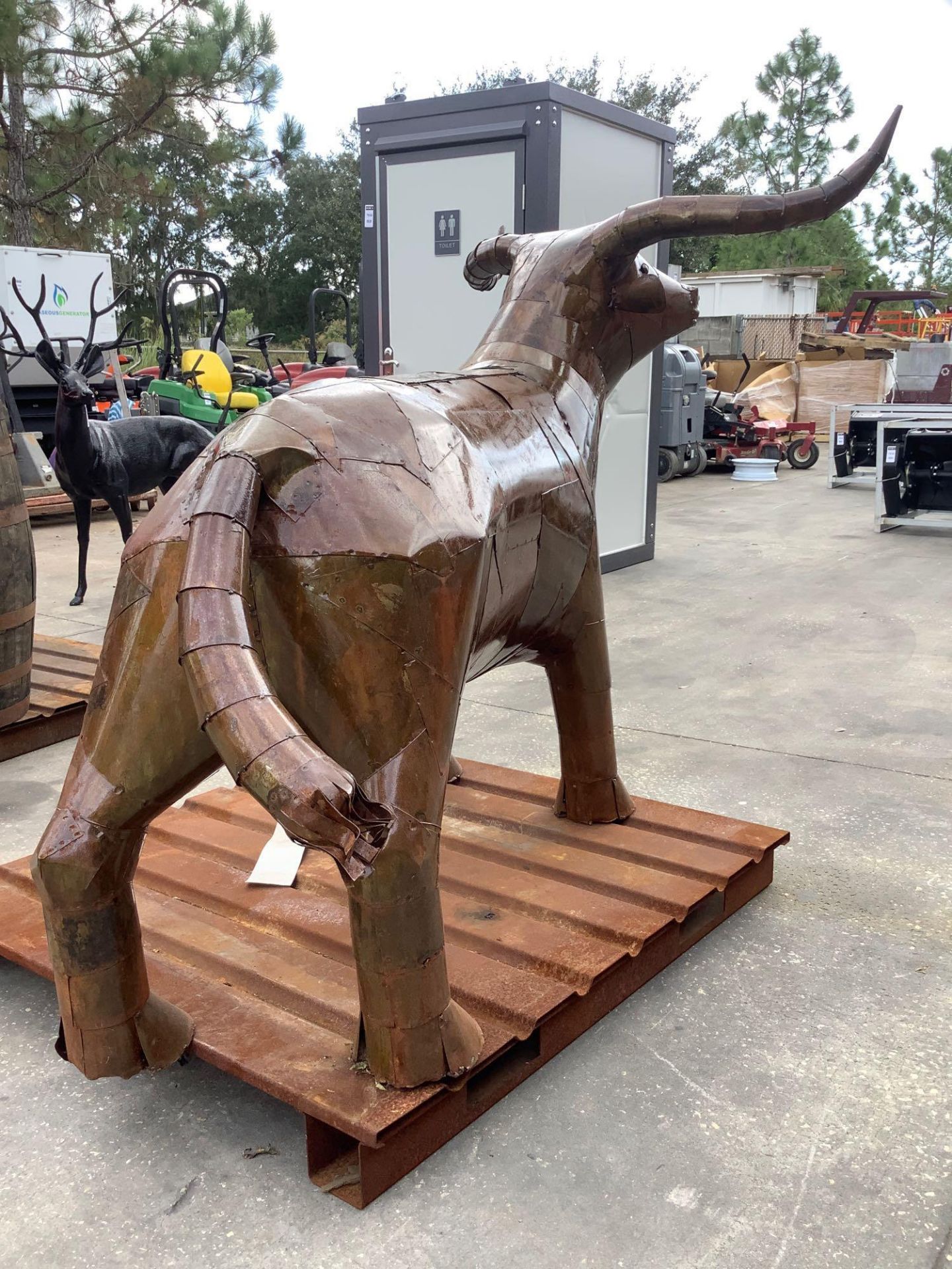 UNUSED LARGE METAL BULL CHARCOAL GRILL, APPROX 79IN LONG - Image 4 of 9