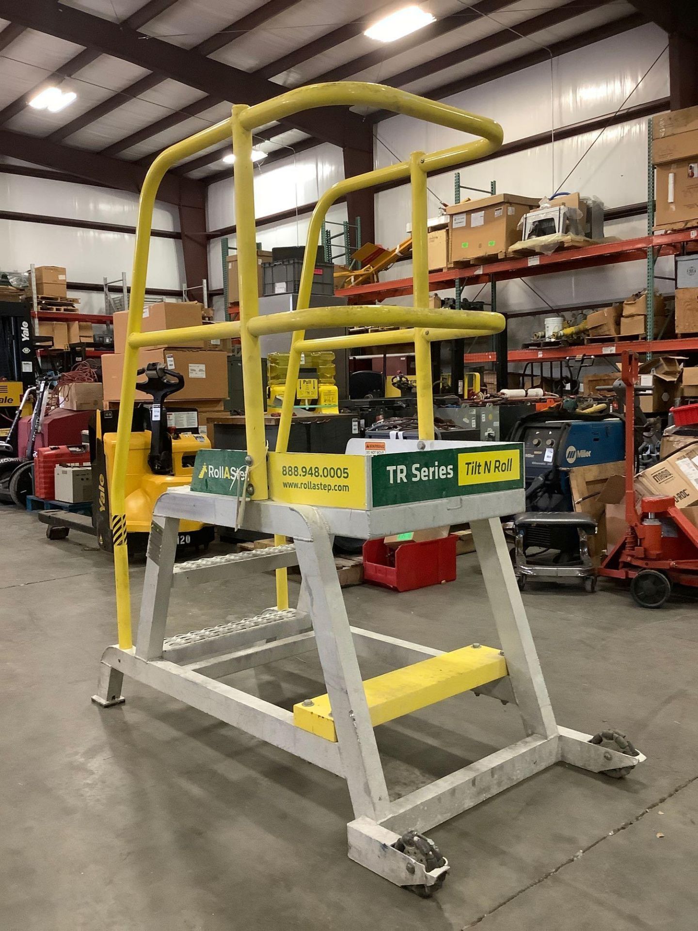 ROLLASTEP TR TILT N ROLL SERIES INDUSTRIAL LADDER, ALUMINUM CONSTRUCTION, APPROX 70in TALL x 32in WI - Image 6 of 9